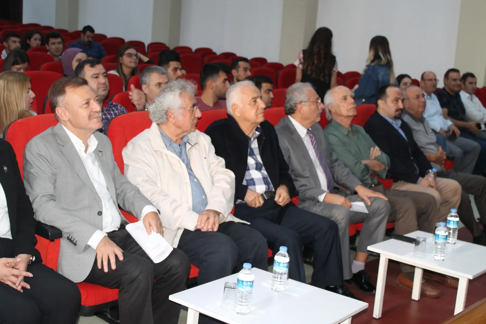 Aytuğ Atıcı’dan “cumhuriyetin Kazandırdıkları” Konferansı