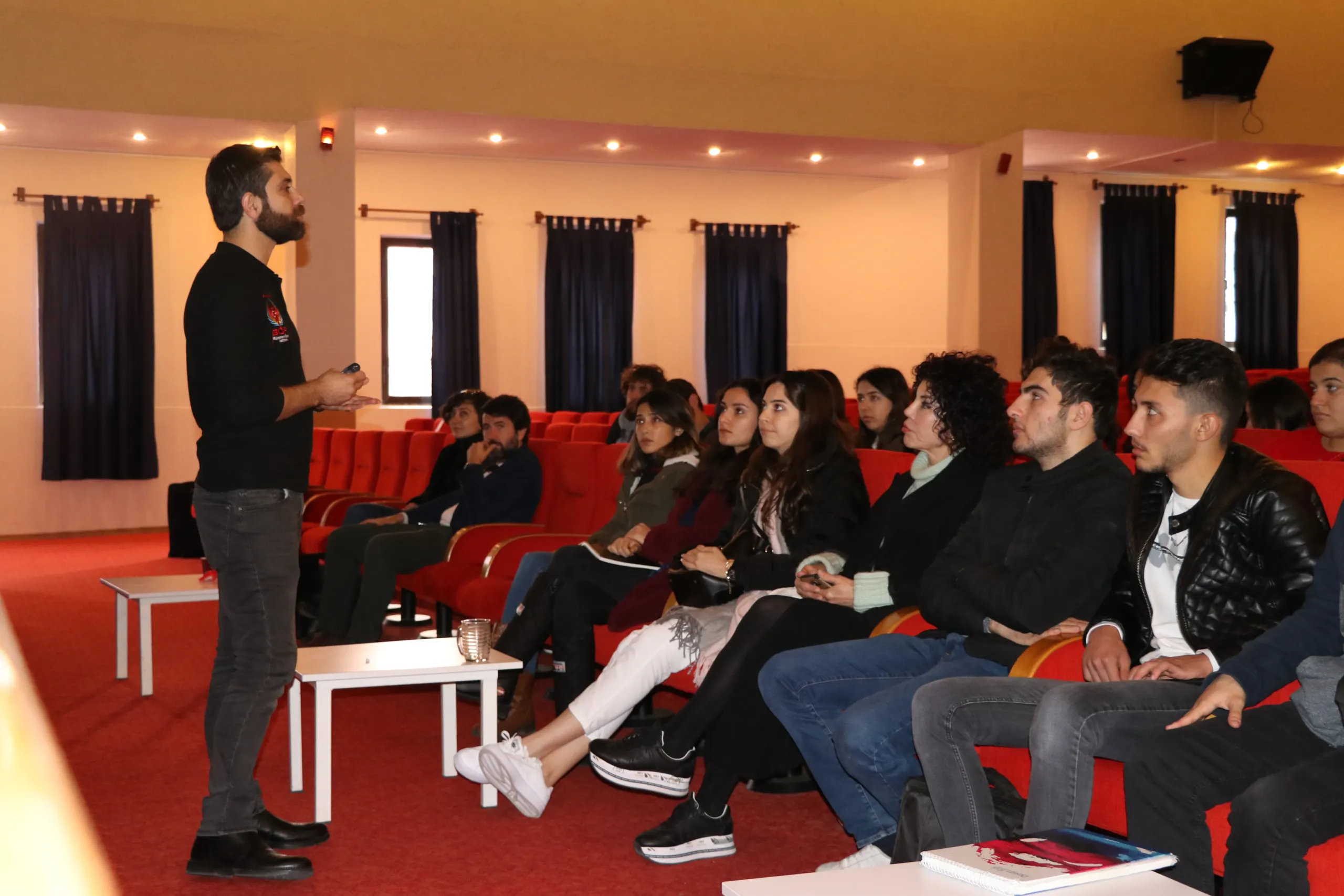 Toros Üniversitesi’nde “terörle Mücadele” Bilgilendirme Semineri Verildi