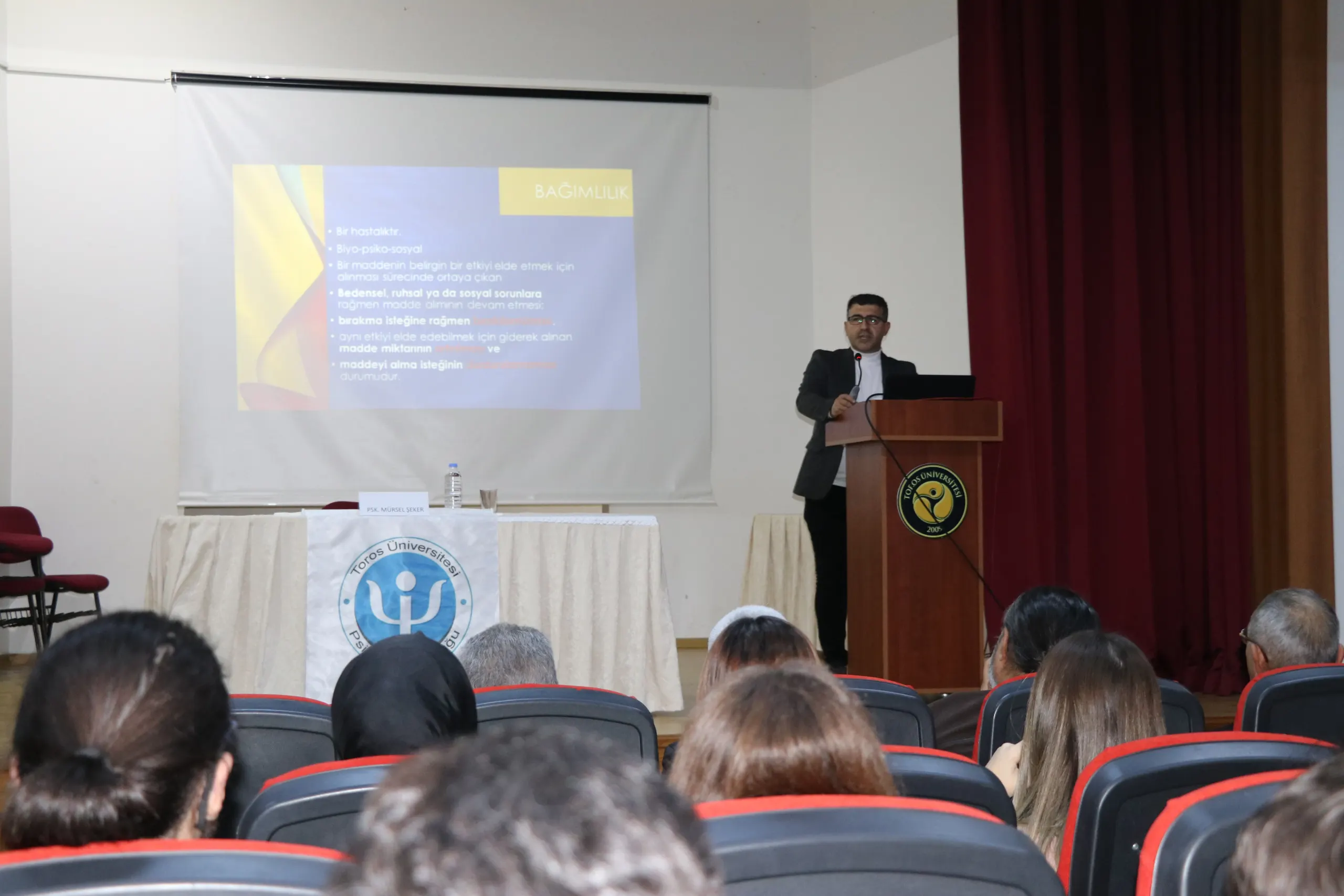 Toros Üniversitesi’nde “alkol Bağımlılığı” Konferansı
