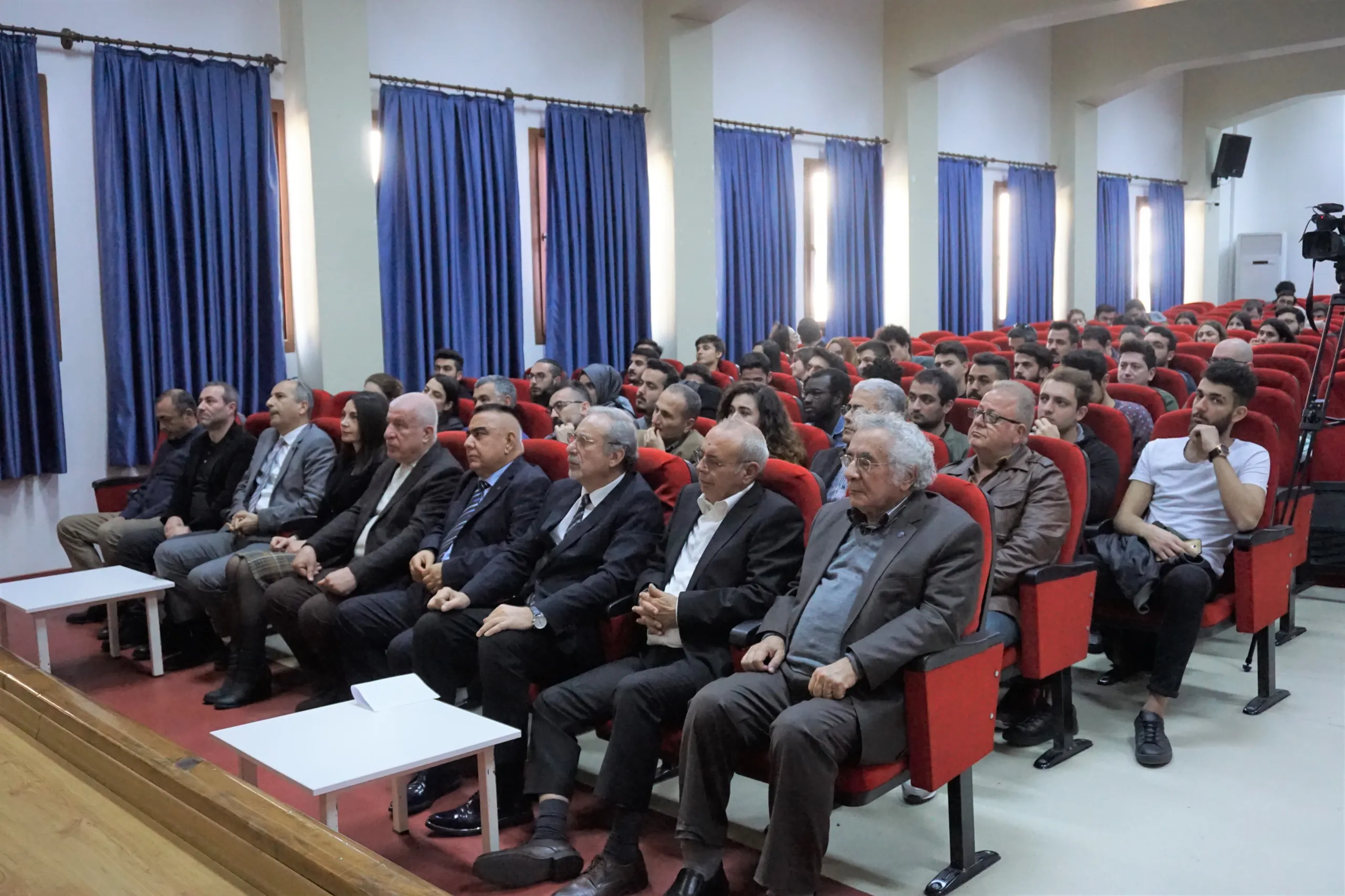 Toros Üniversitesi’nde  “deprem ve Bina Güçlendirilmesi Konferansı”