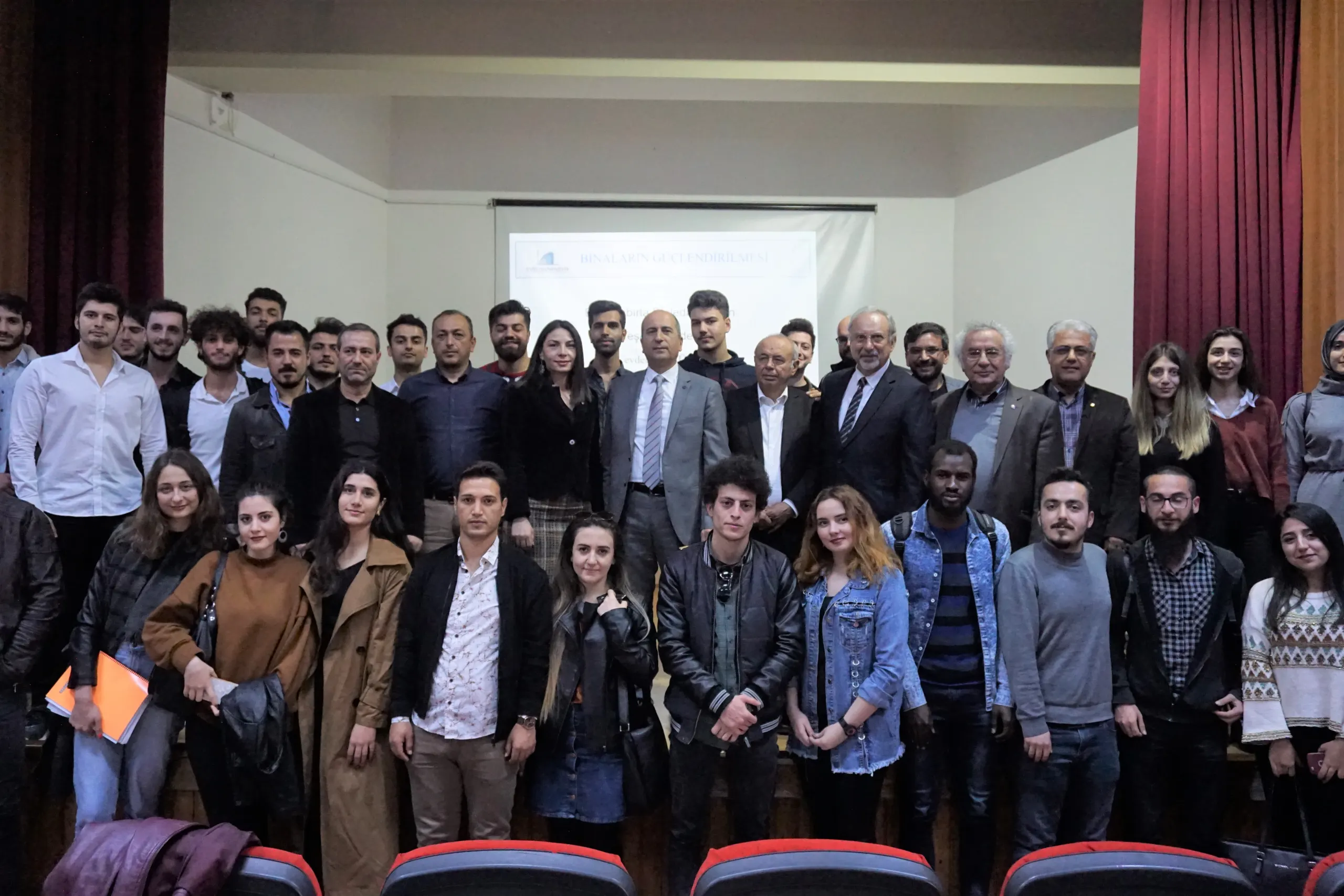 Toros Üniversitesi’nde  “deprem ve Bina Güçlendirilmesi Konferansı”