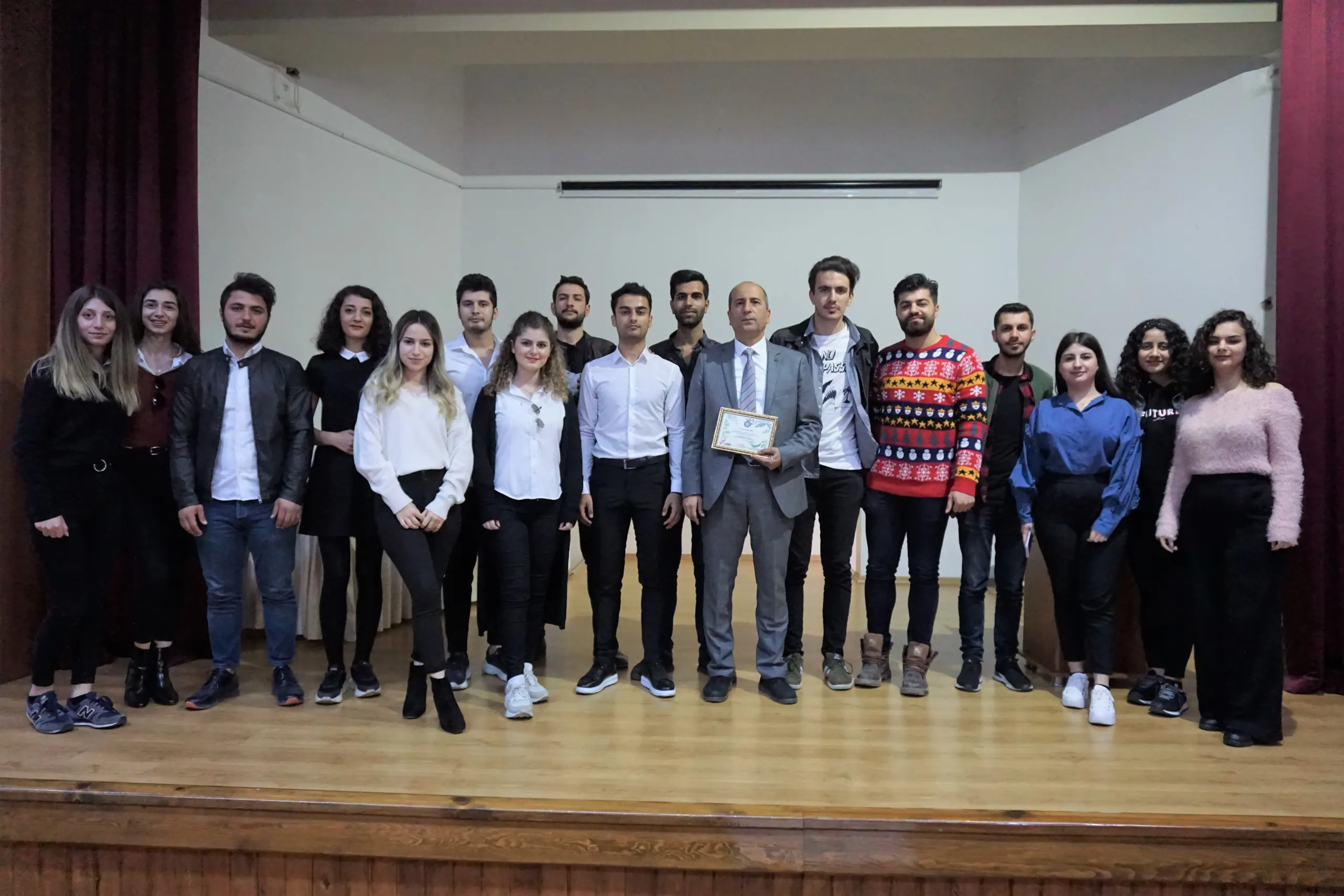 Toros Üniversitesi’nde  “deprem ve Bina Güçlendirilmesi Konferansı”