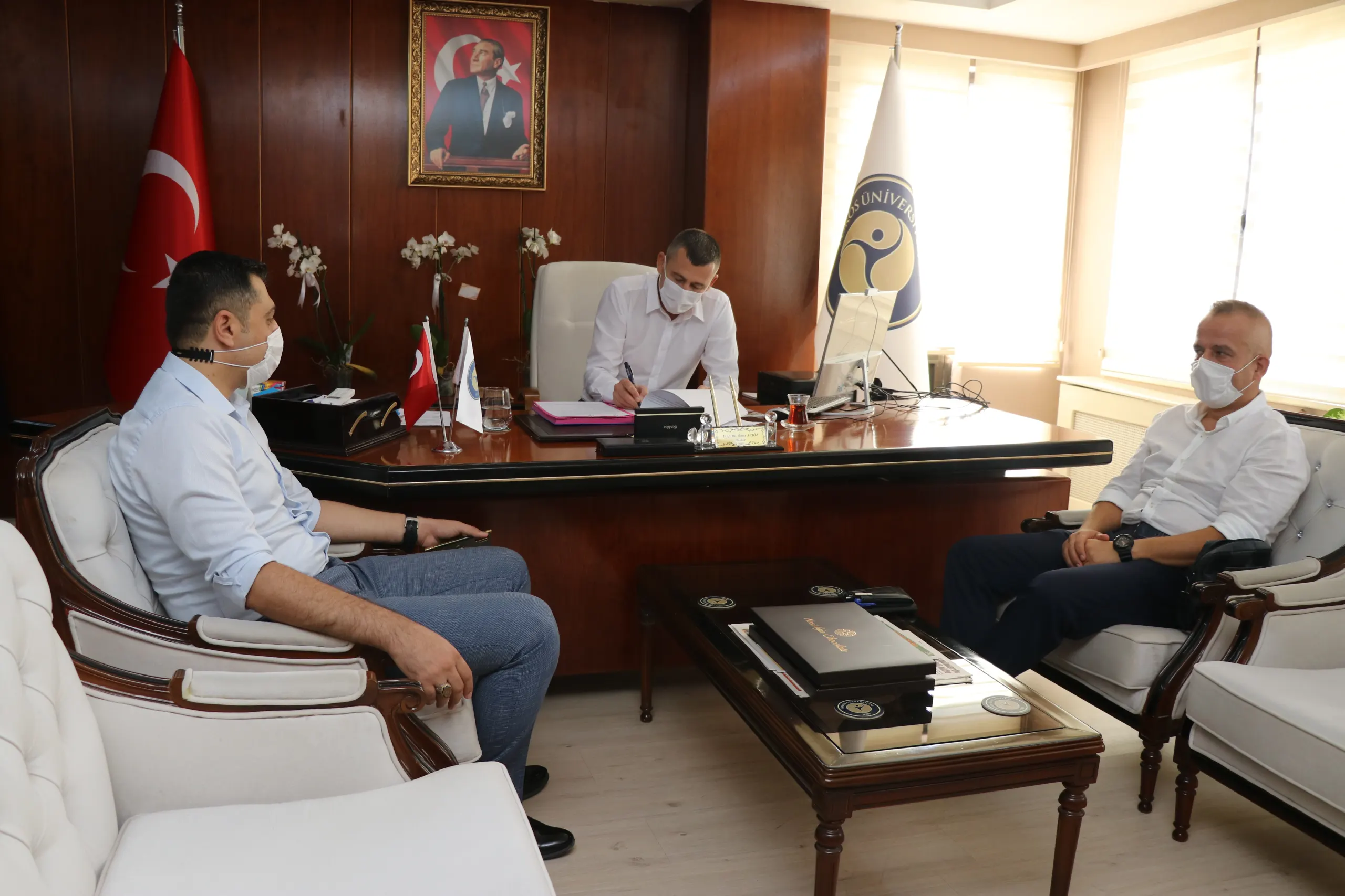 Toros Üniversitesi ile Anadolu Uluslararası Eğitim Yayıncılık Danışmanlık ve San. Tic. Ltd. Şti. Arasında İşbirliği Protokolü