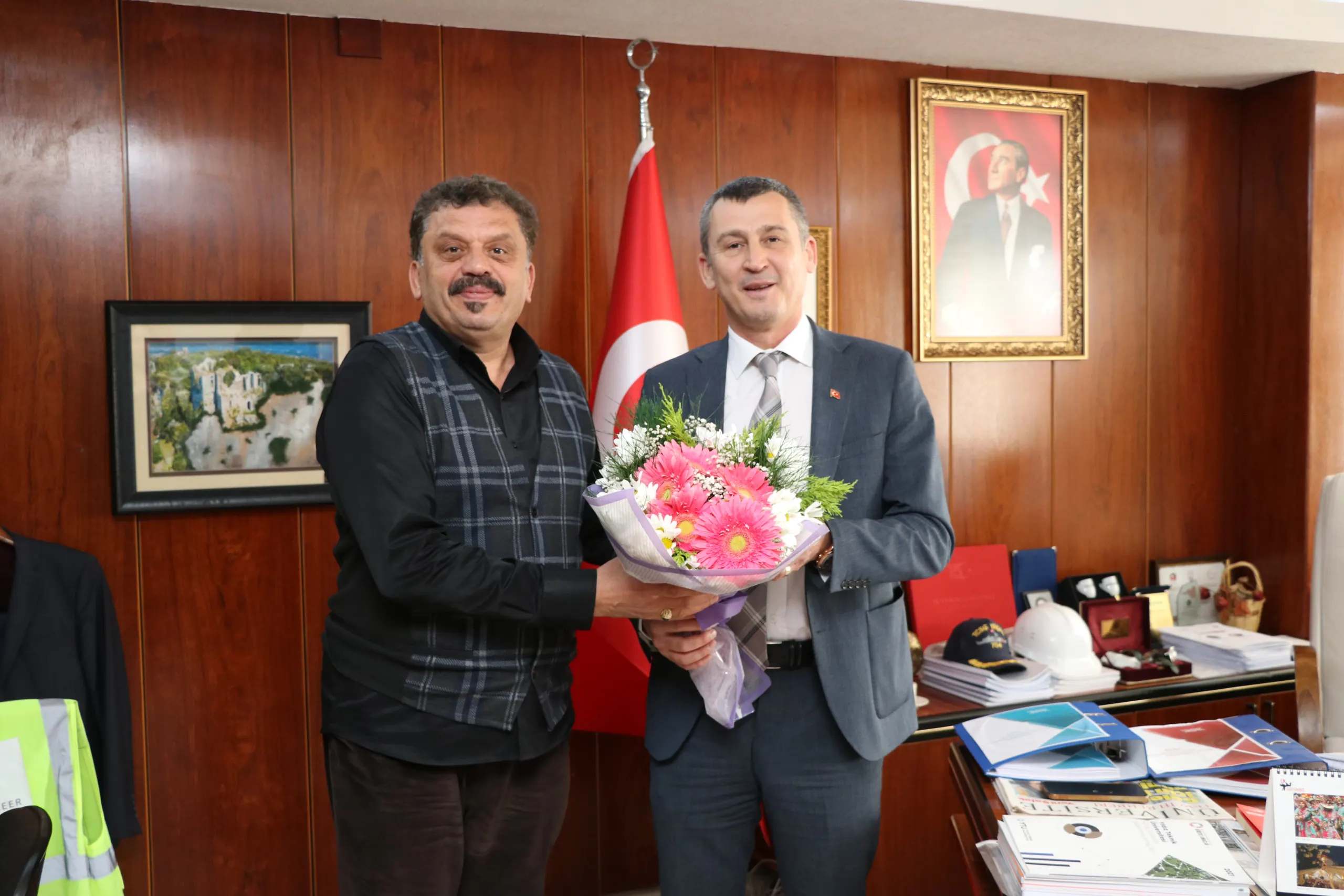 İçel Sanat Kulübü’nden Rektör Arıöz’e Ziyaret