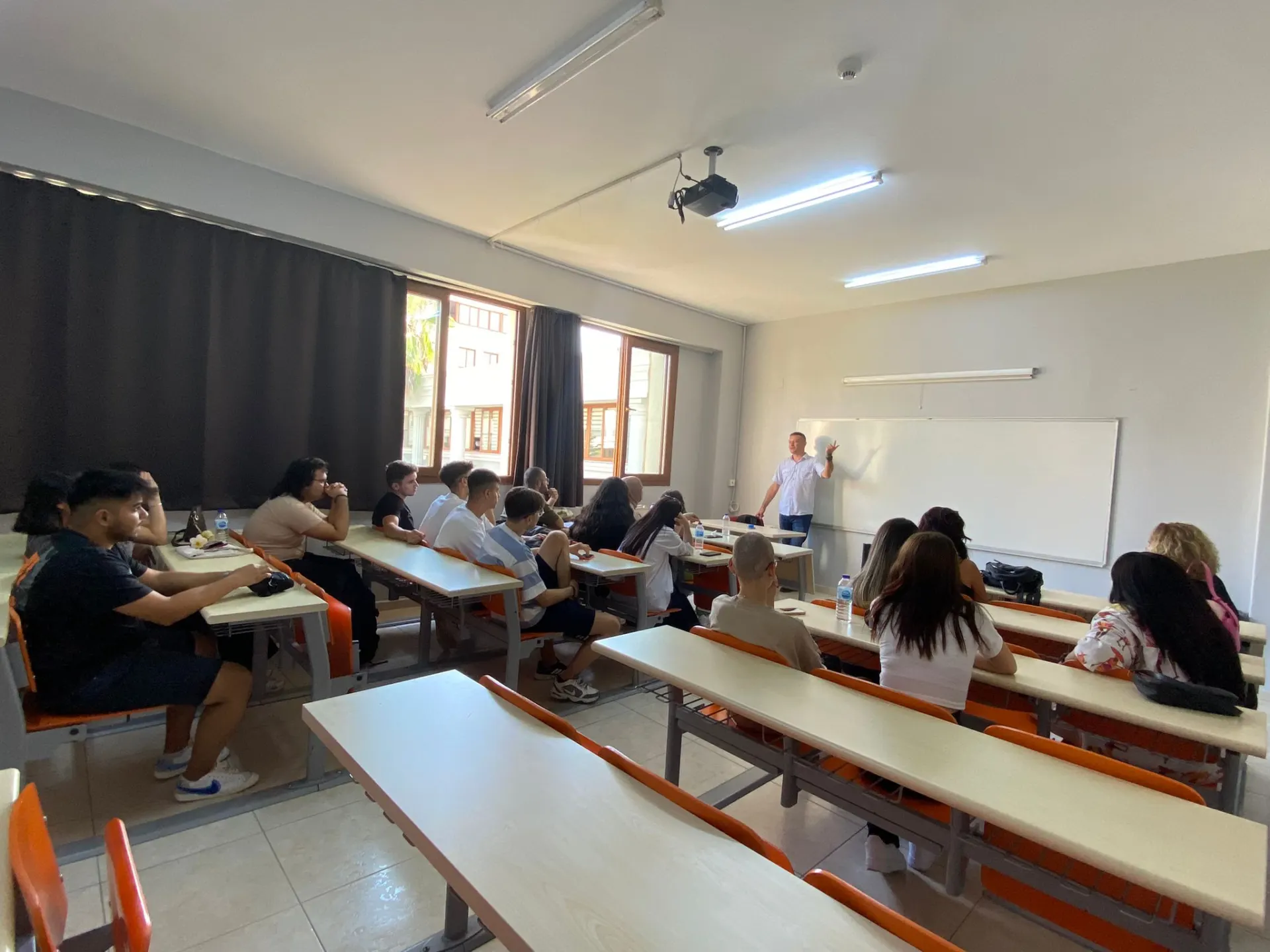 Aşçılık 2. Sınıf Öğrencileri’ne Yurtdışı Kariyer Semineri