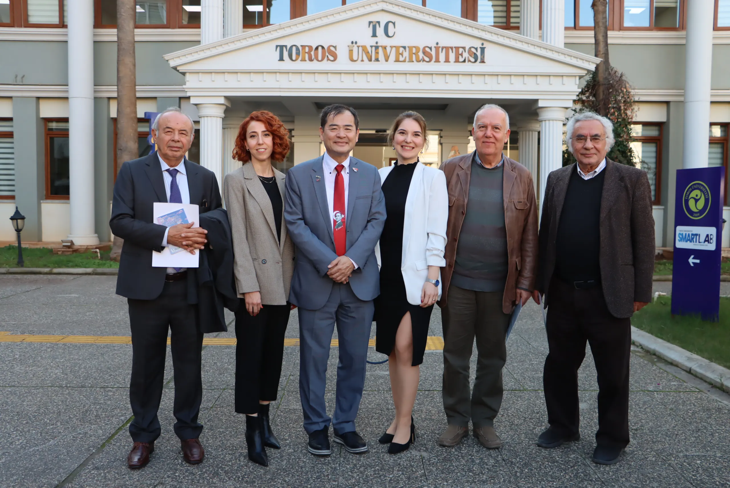 Toros Üniversitesi'nde Deprem Zirvesi Konferansı Gerçekleştirildi