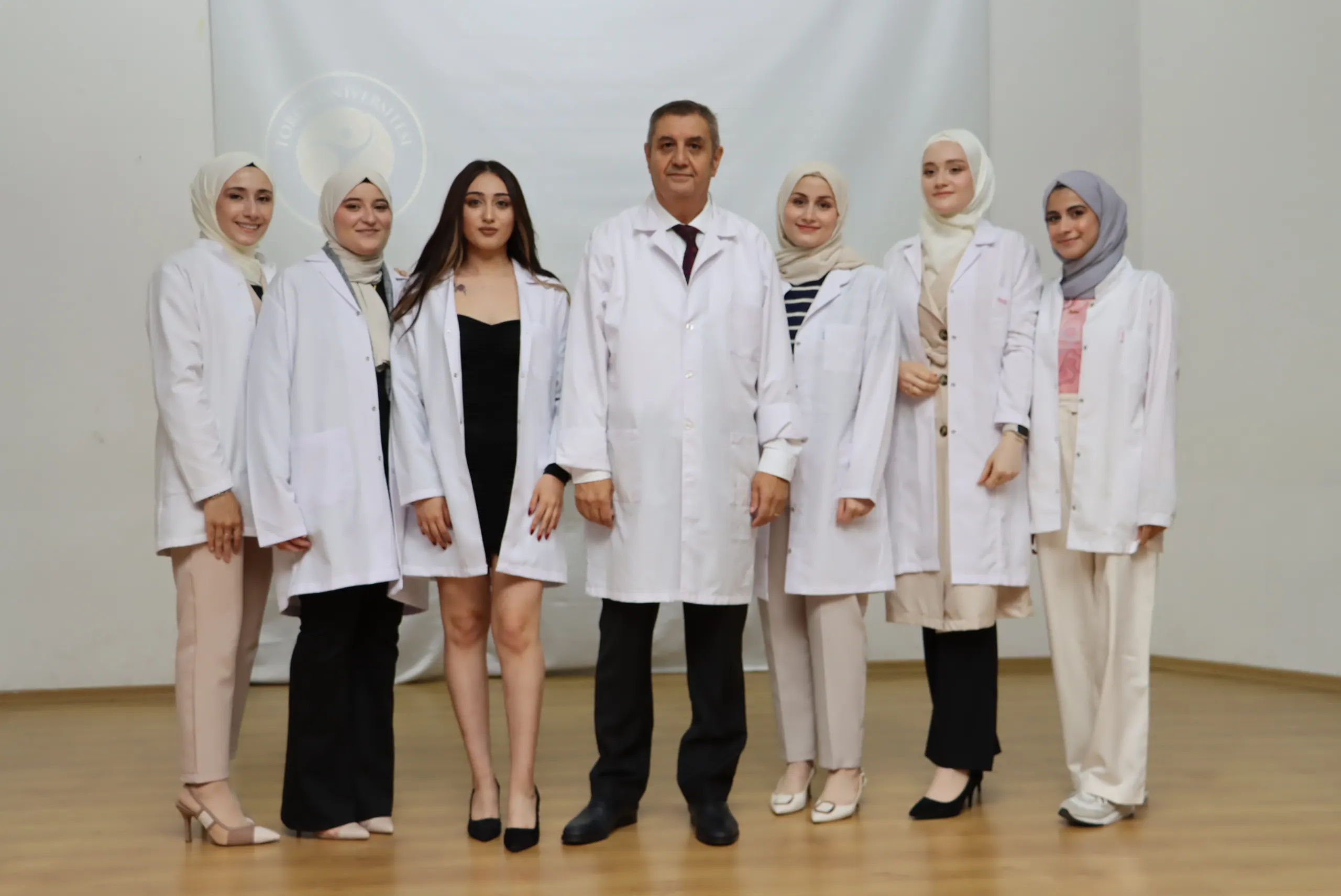 Beslenme ve Diyeyetik Bölümü Öğrencileri Beyaz Önlük Giyme Töreni
