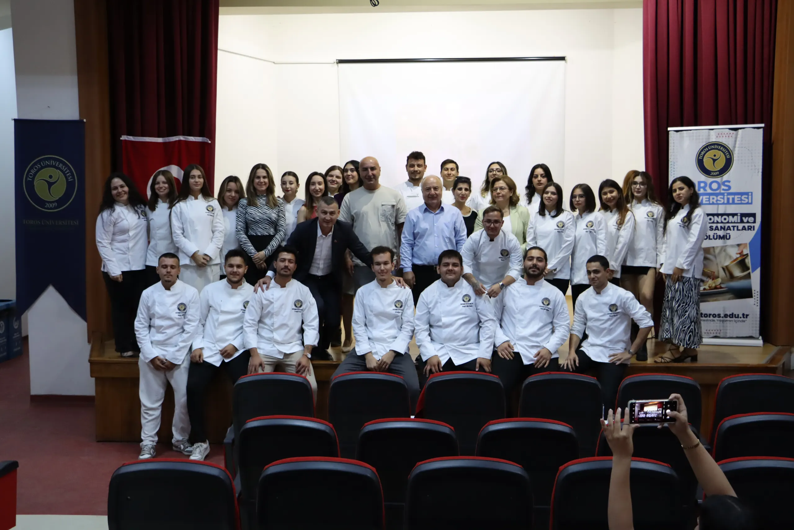 Gastronomi ve Mutfak Sanatları Öğrencileri Ceket Giyme Töreni Gerçekleşti