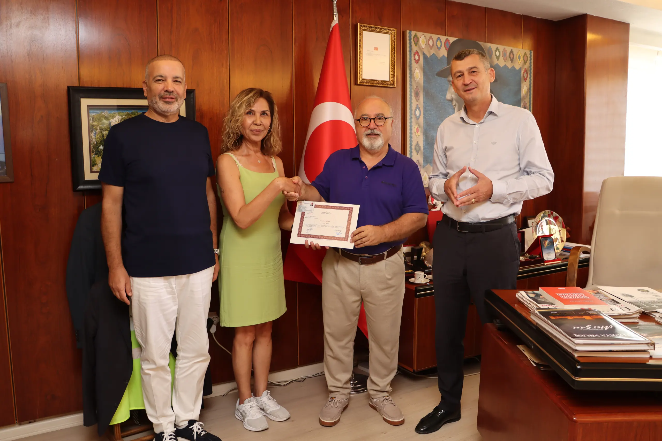 Toros Üniversitesi Gstmf Dekanı Prof. Dr. Uğurcan Akyüz İlk Yardımcı Oldu