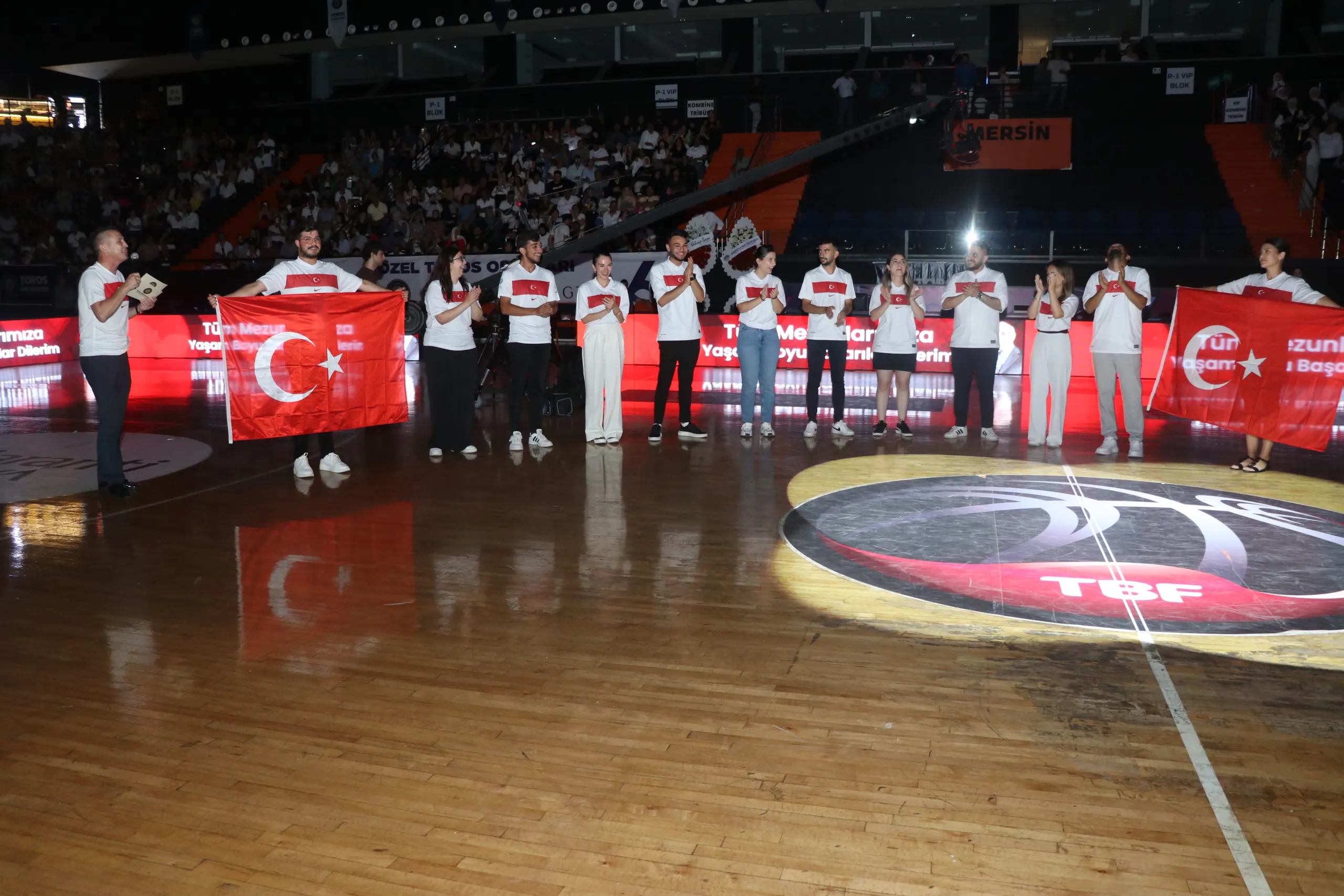 Toros Üniversitesi'nden Milli Takıma Muhteşem Destek