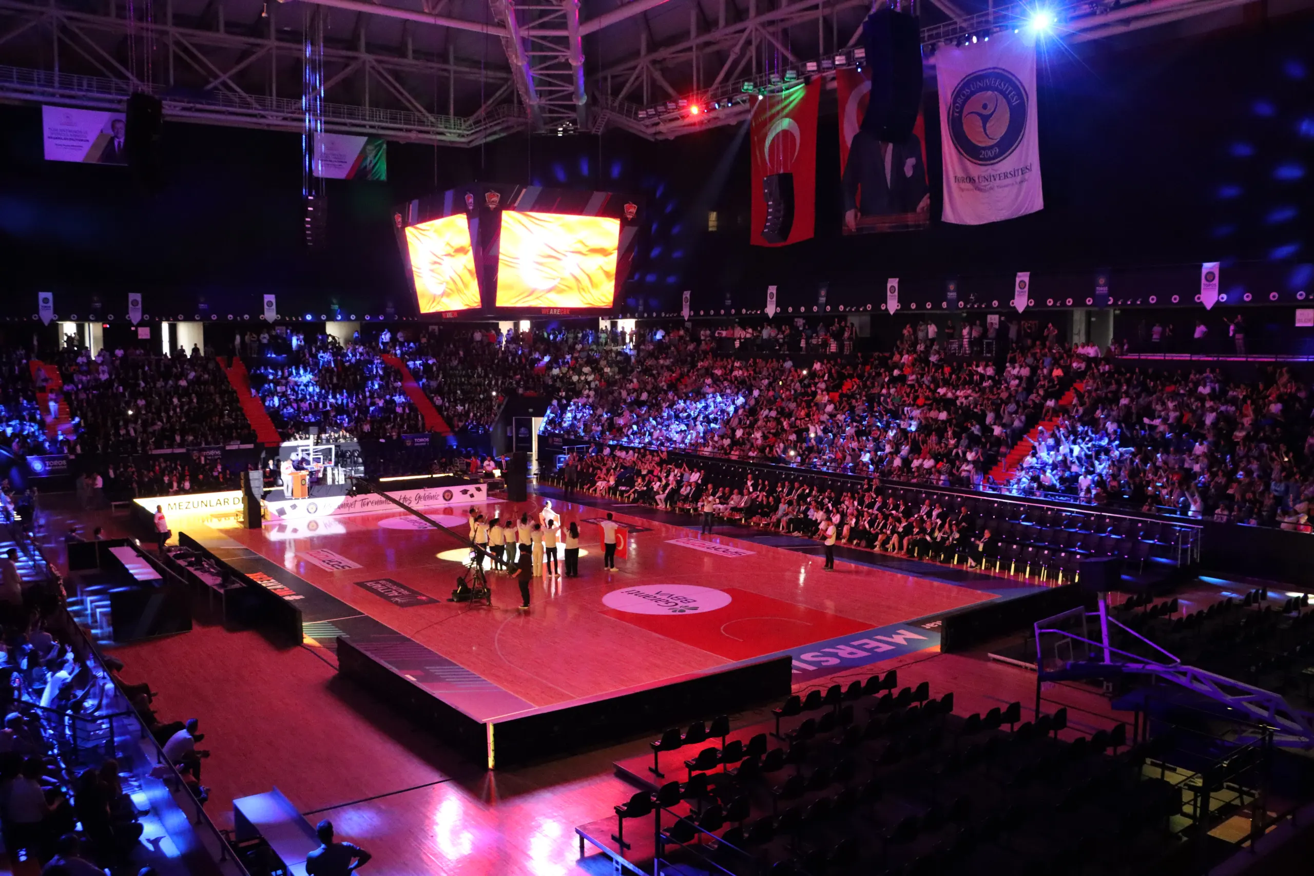 Toros Üniversitesi'nden Milli Takıma Muhteşem Destek