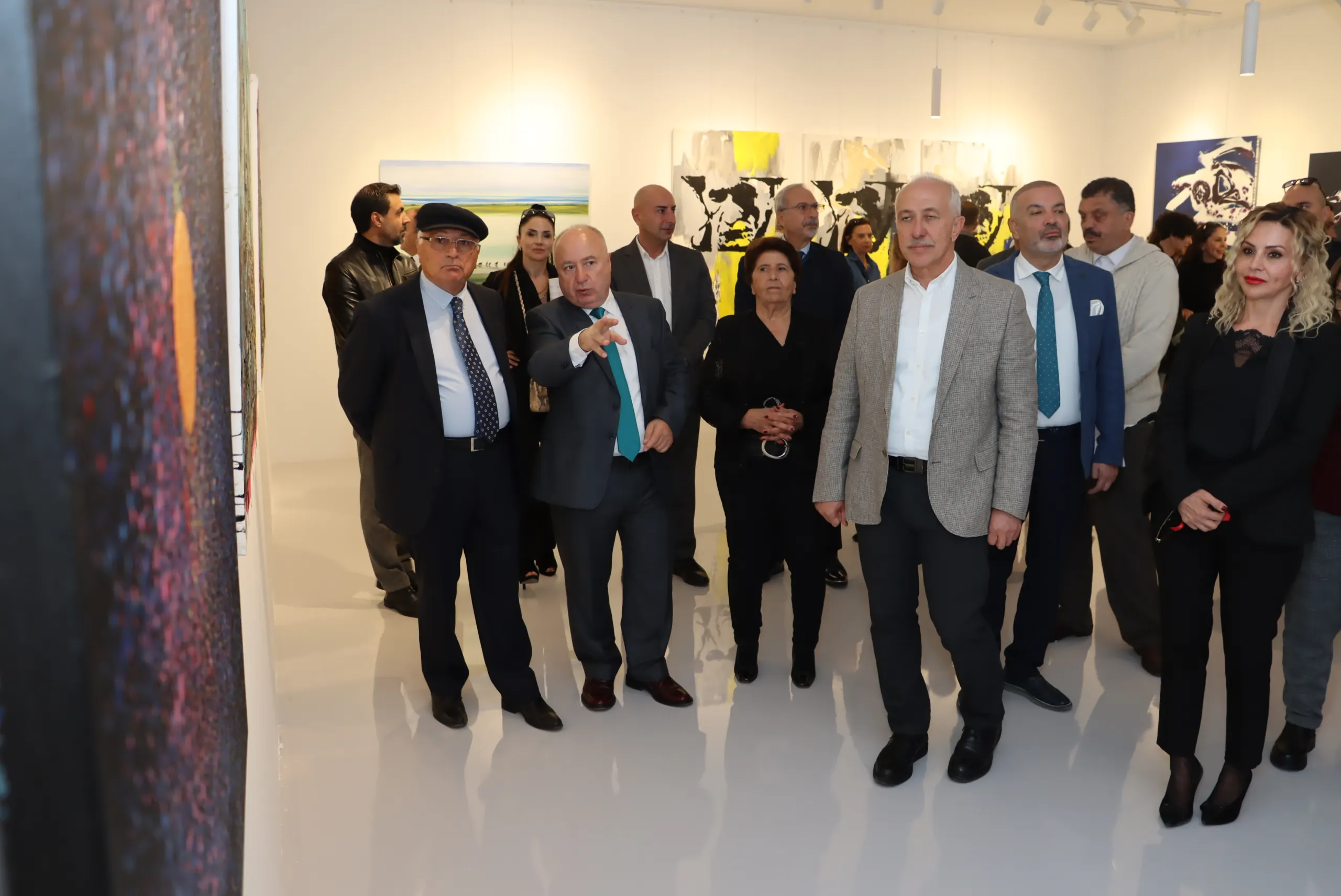 Toros Üniversitesi’nde Gülüm Özveren Sanat Galerisi Açıldı