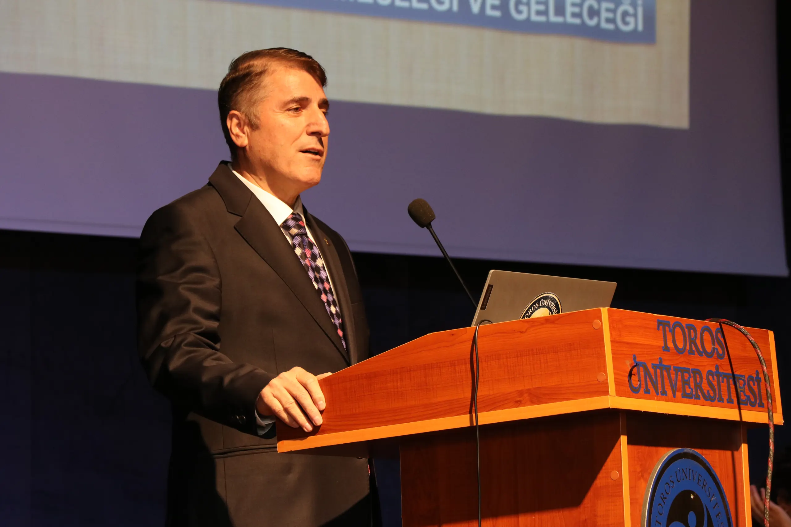Uluslararası Ticaret ve Lojistik Öğrencileri Eğitim Seminerinde Buluştu