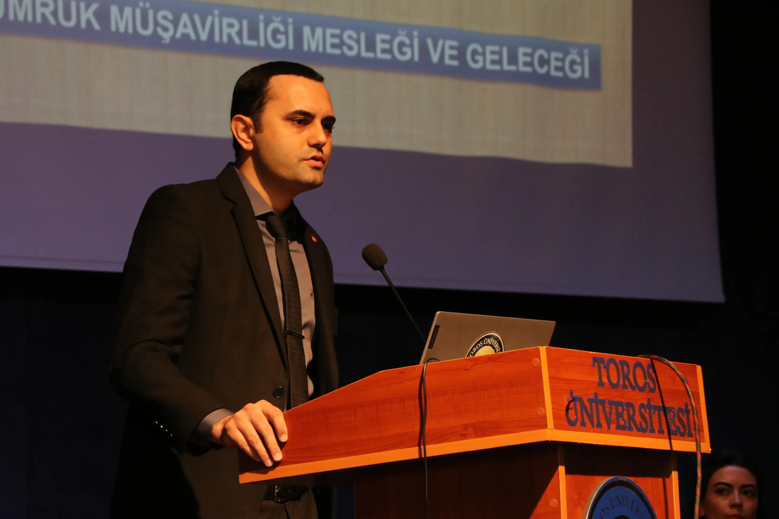 Uluslararası Ticaret ve Lojistik Öğrencileri Eğitim Seminerinde Buluştu