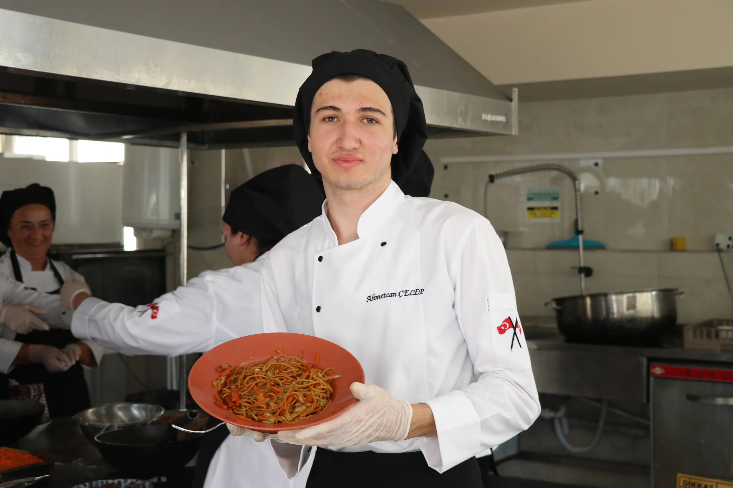 Aşçılık 1.sınıf Öğrencileri Uygulama Mutfağında
