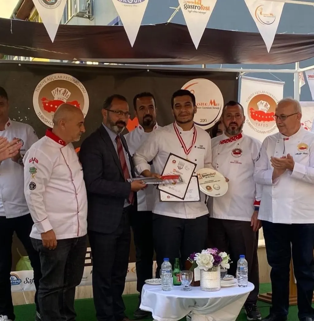 Toros Aşçılık Mezunu Muhammed, Gastronomi Festivali’nde Birinci Oldu