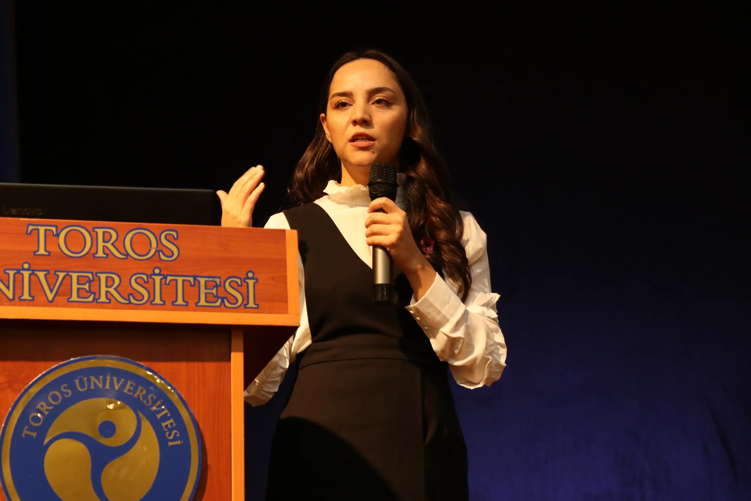 Toros Üniversitesi’nde Meme Kanseri Farkındalık Ayı Etkinliği