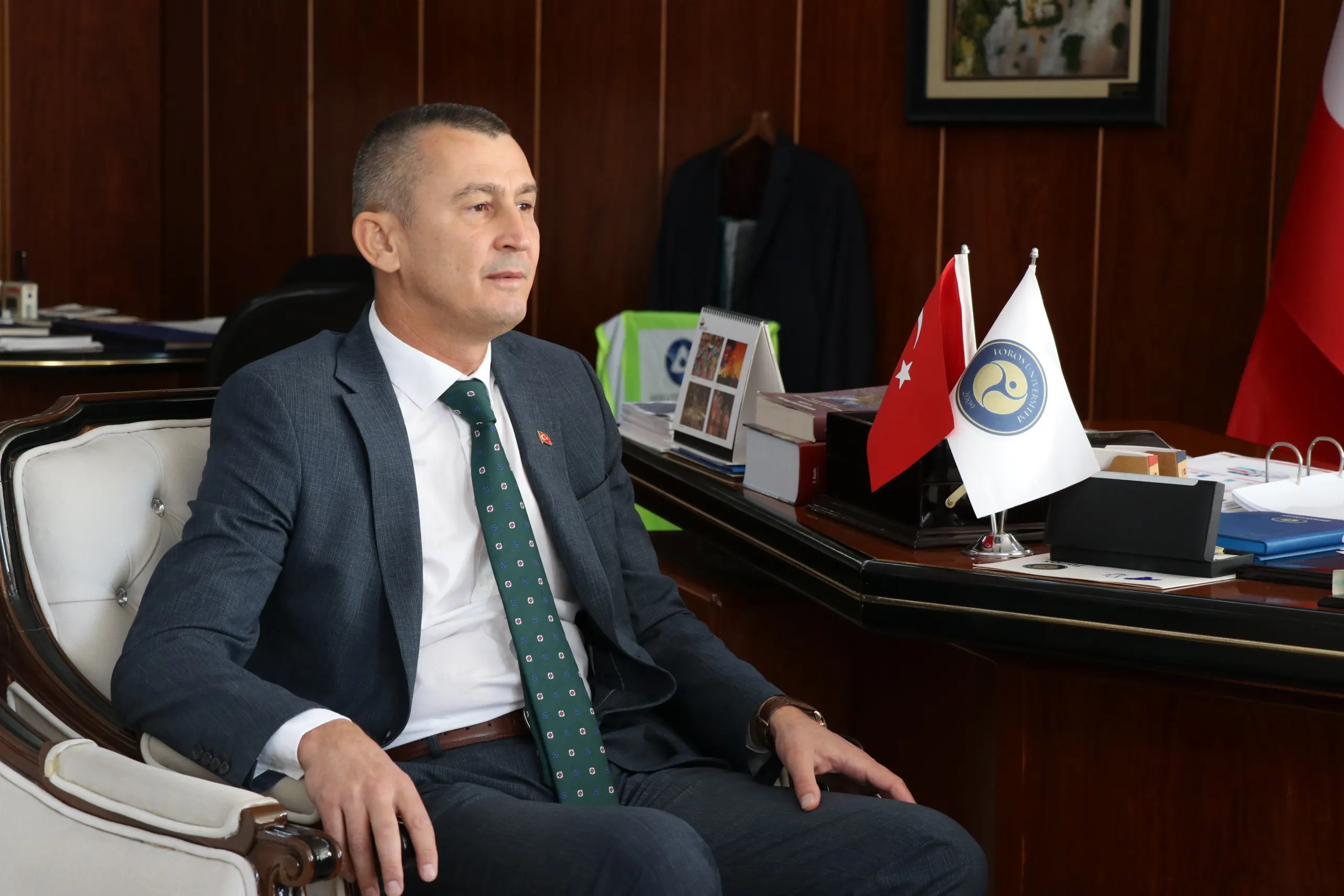 Rektör Arıöz, Kktc Mersin Başkonsolosu Zalihe Mendeli’yi Kabul Etti