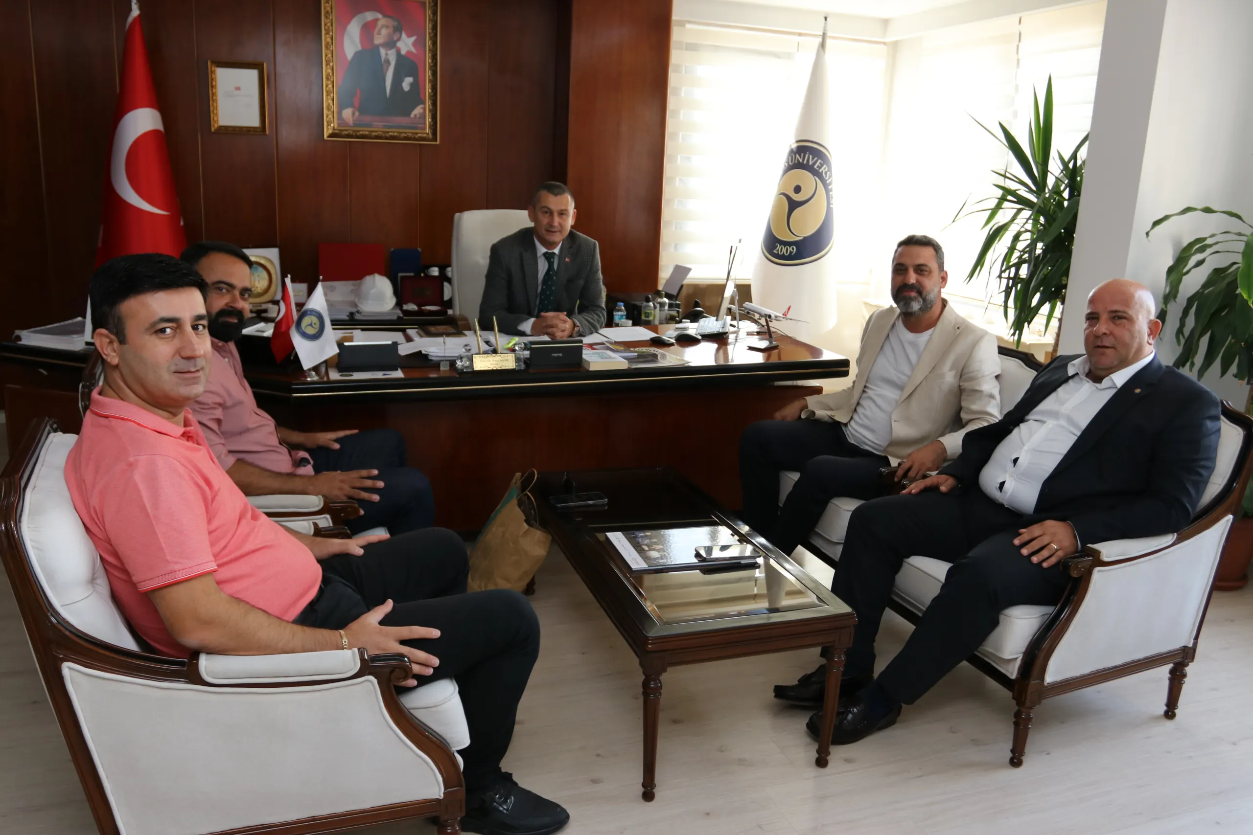 Silifke Belediyespor’dan Rektör Arıöz’e Ziyaret