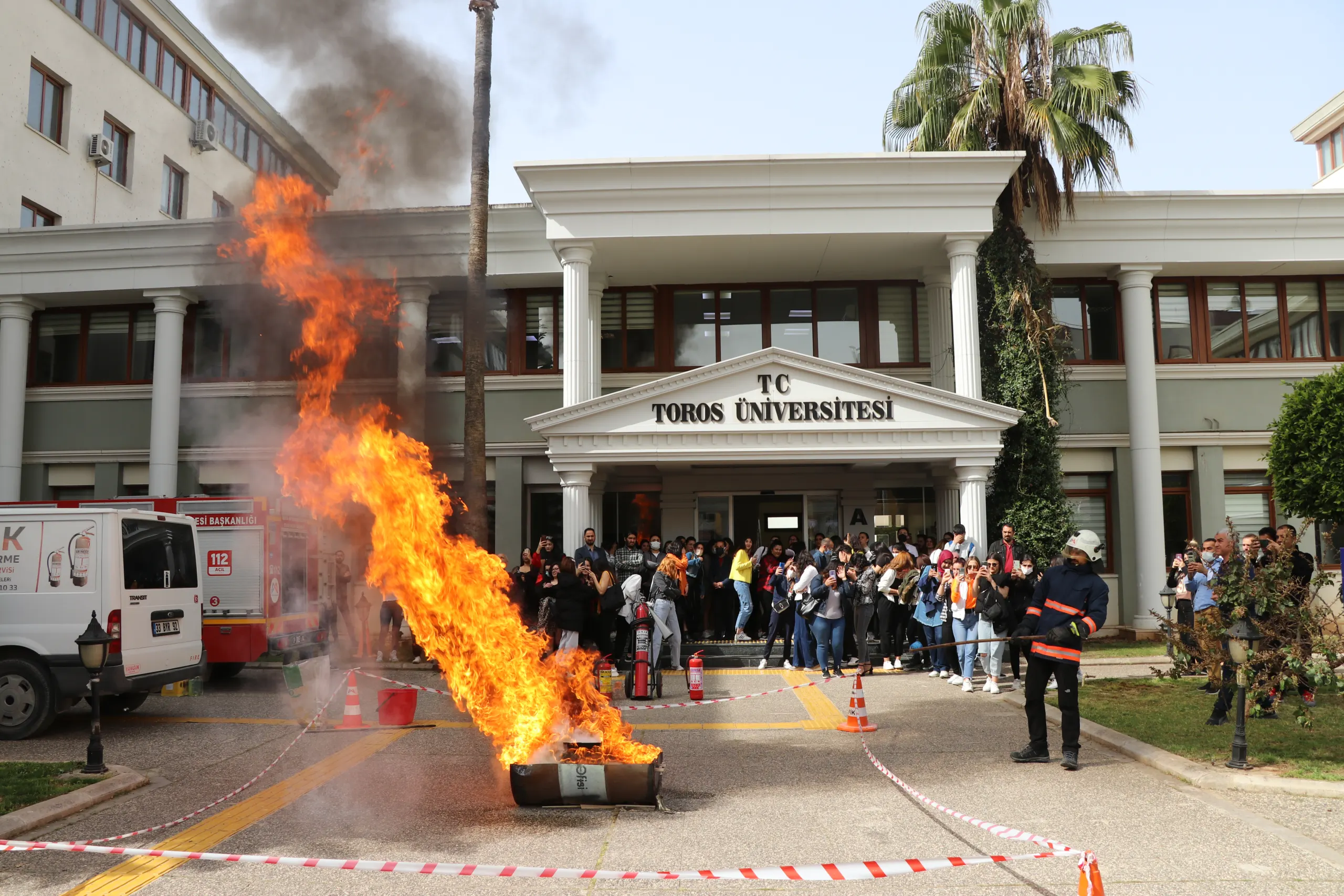 Toros Üniversitesi’nde Yangın Tatbikatı