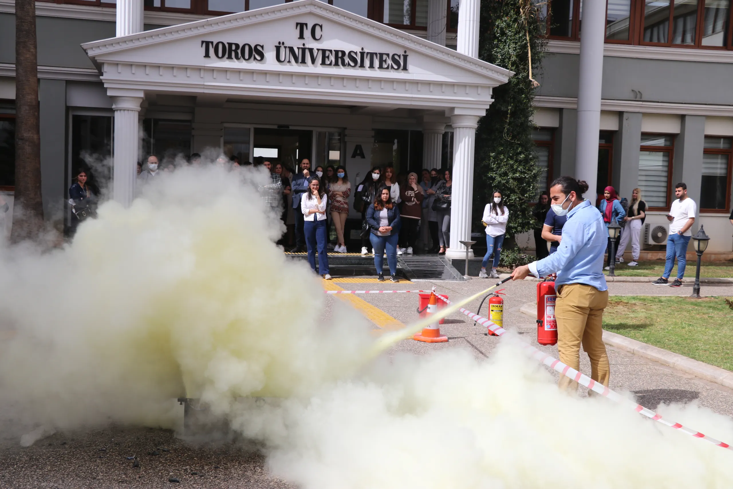 Toros Üniversitesi’nde Yangın Tatbikatı