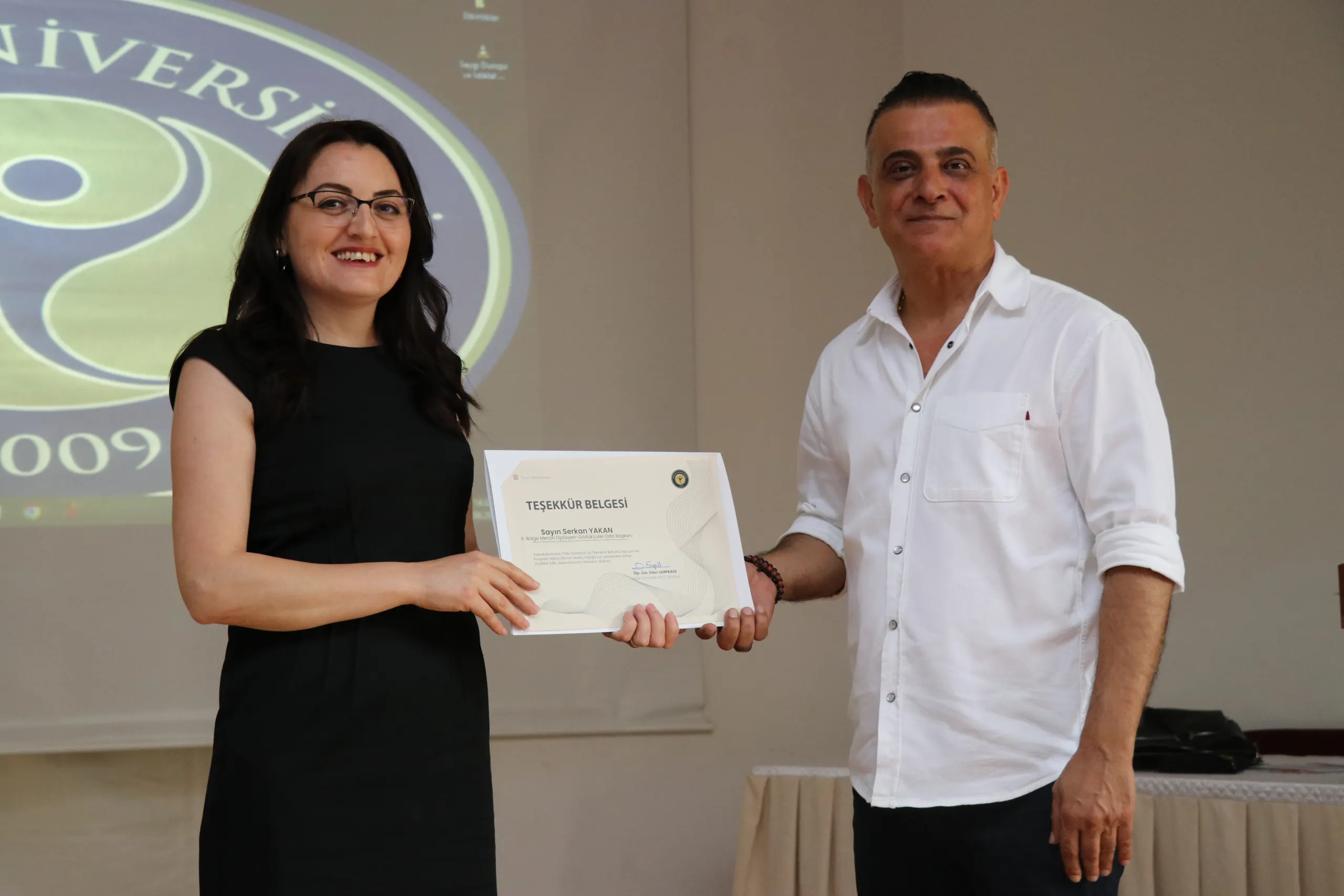 Optisyenlik Programı’dan Kontak Lensler Semineri