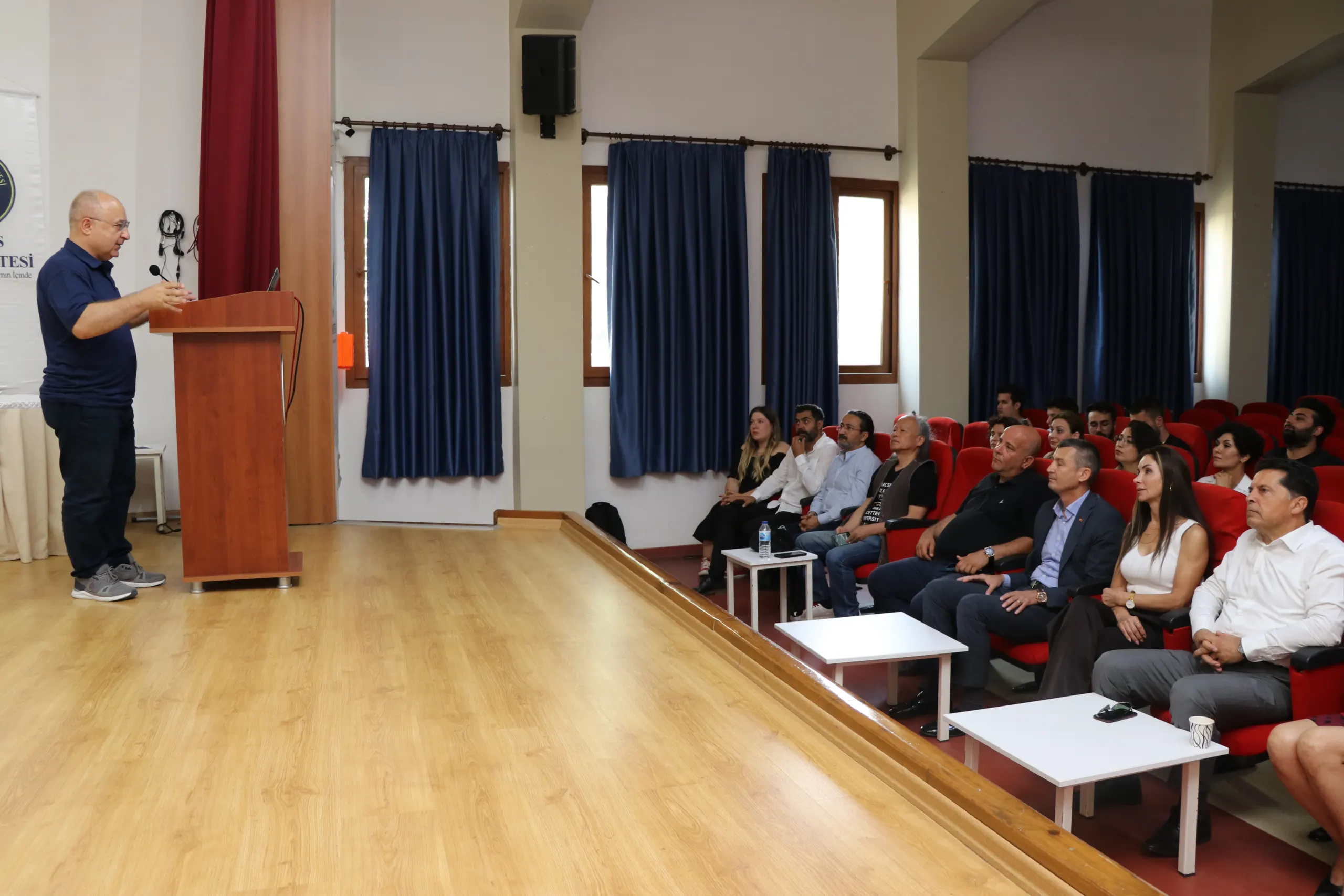 Toros Üniversitesi’nde Uluslararası Sanat Çalıştayı Başladı