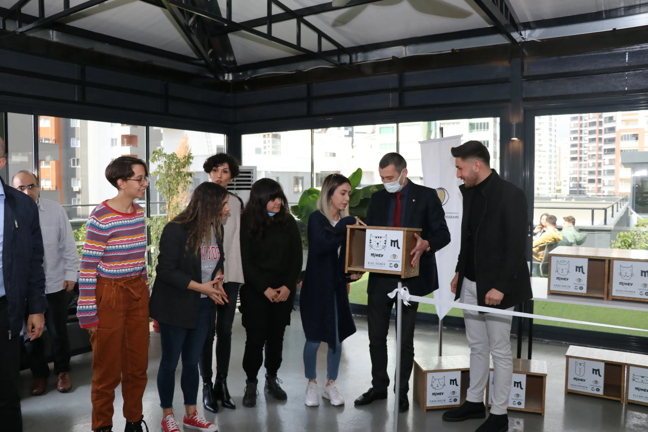 Rektör Arıöz Mihev Açılışında
