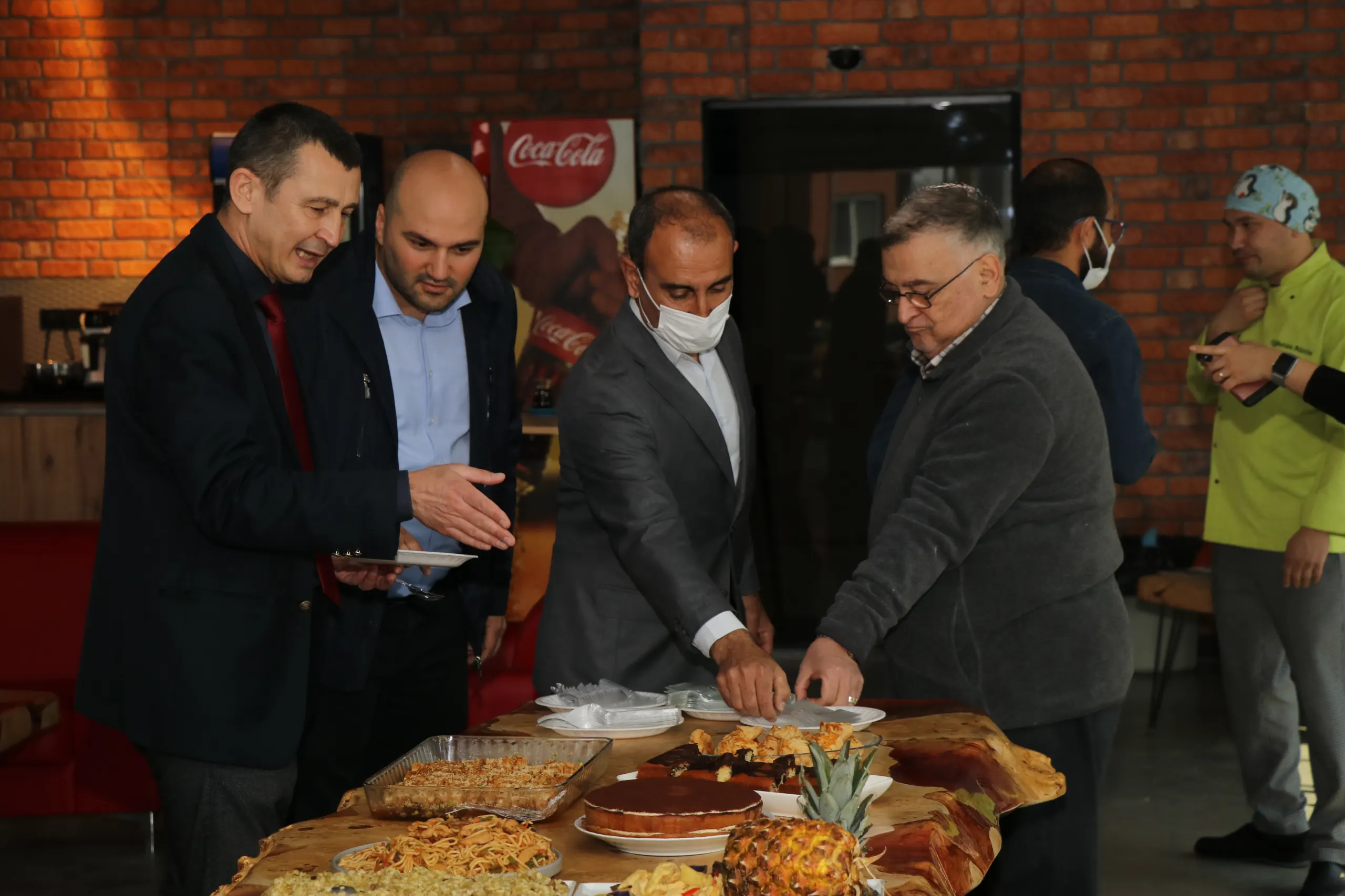 Rektör Arıöz Mihev Açılışında