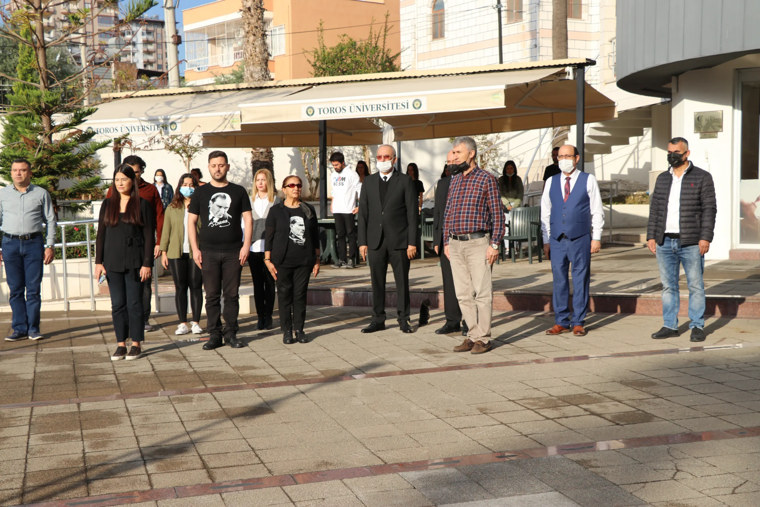Toros Üniversitesi’nde Saat 9’u 5 Geçe Hayat Durdu