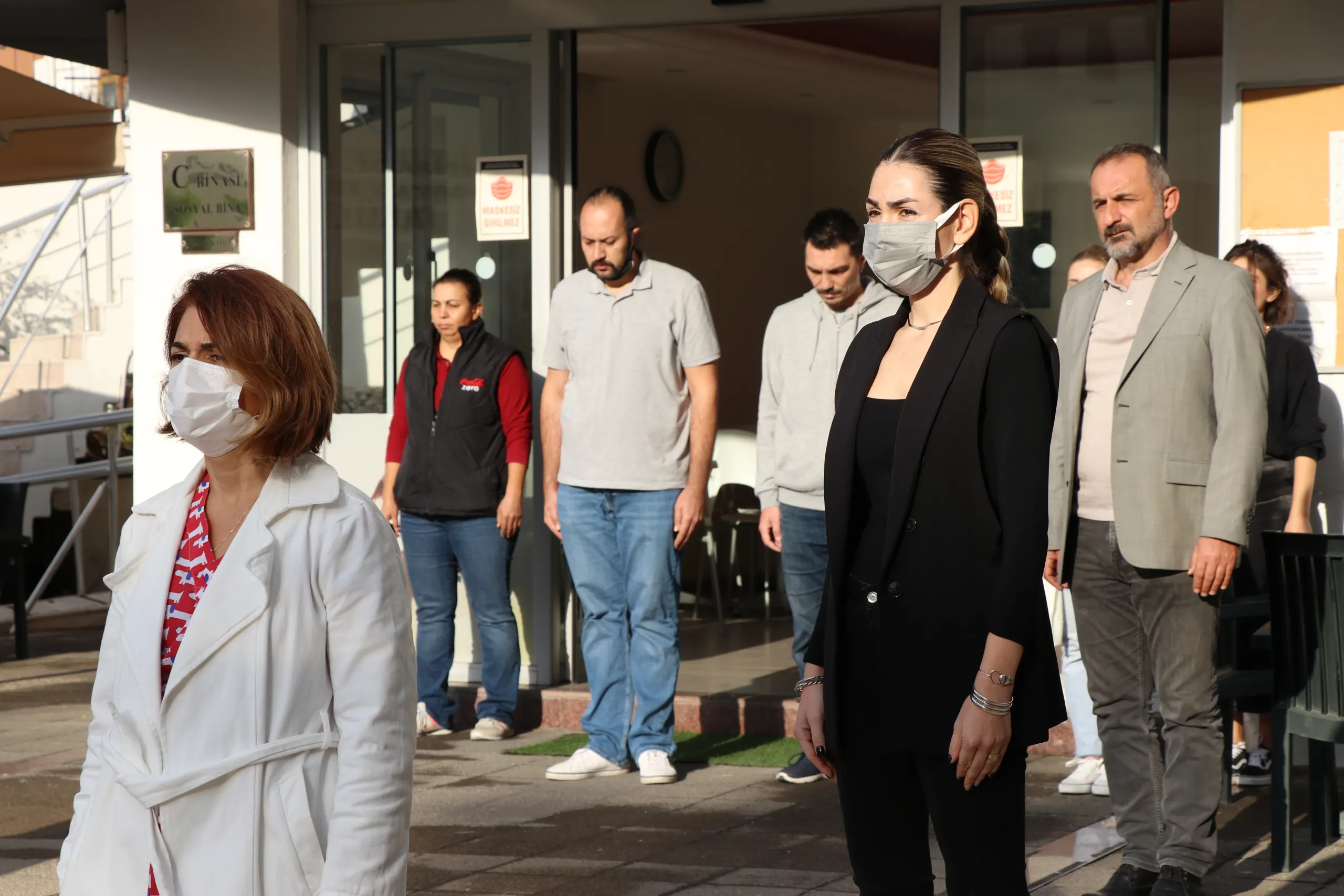 Toros Üniversitesi’nde Saat 9’u 5 Geçe Hayat Durdu