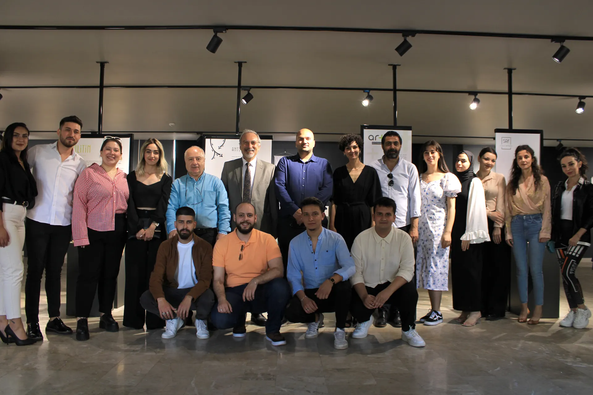 Grafik Tasarım Programı Mezuniyet Sergisi