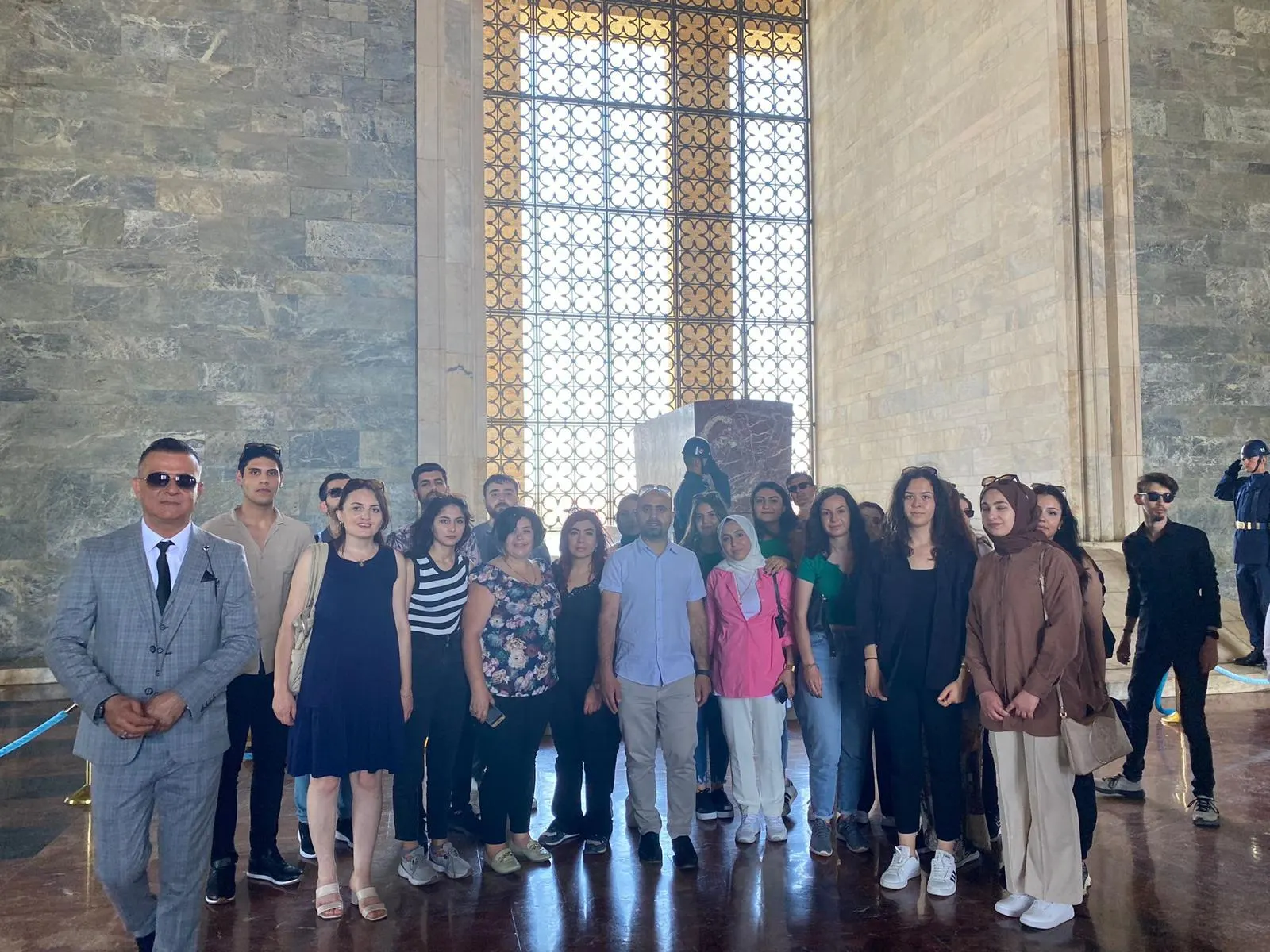 Optisyenlik Programı Öğrencileri Anıtkabir’de Optisyenlik Programı Öğrencileri Anıtkabir’de