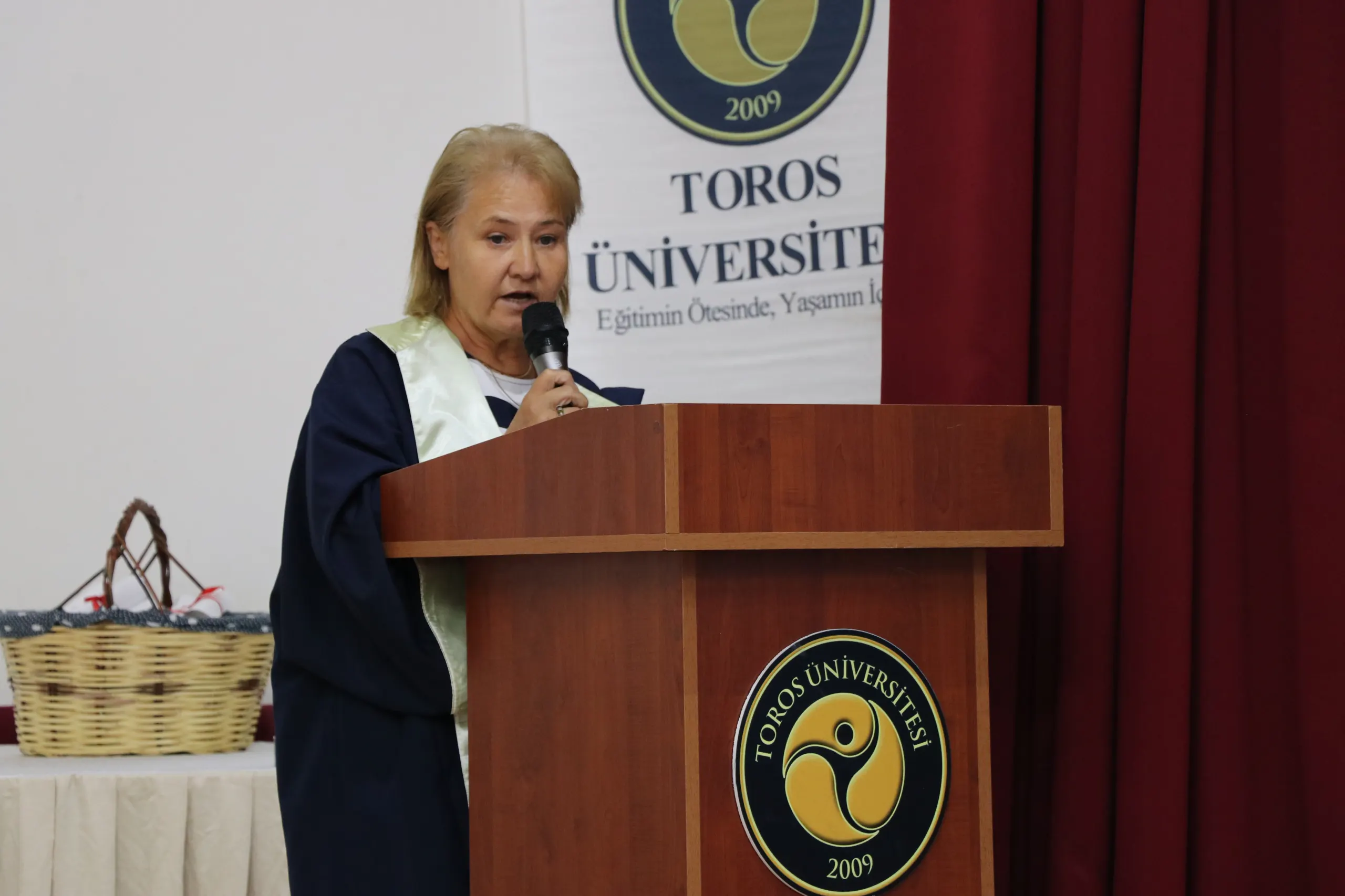 Beslenme ve Diyeyetik Bölümü İlk Mezunlarını Verdi