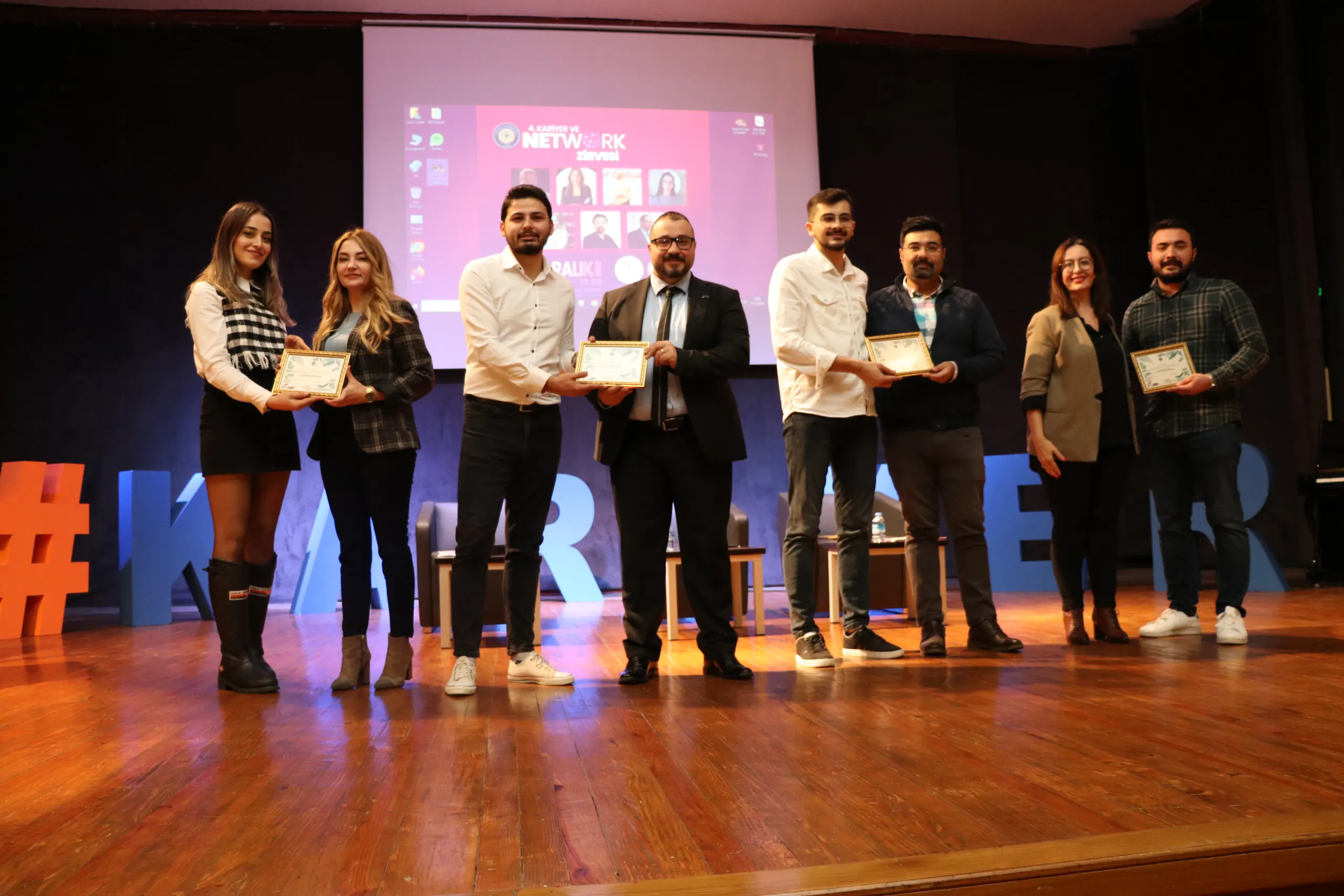 TOROS ÜNİVERSİTESİ’NDE 4. KARİYER ve NETWORK ZİRVESİ