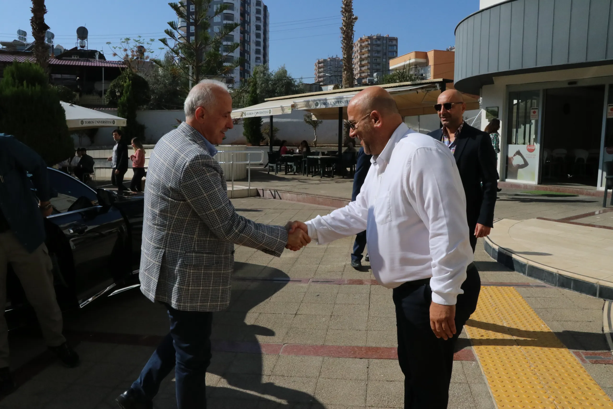 Akdeniz Belediye Başkanı M.mustafa Gültak’tan Toros Üniversitesi’ne Ziyaret