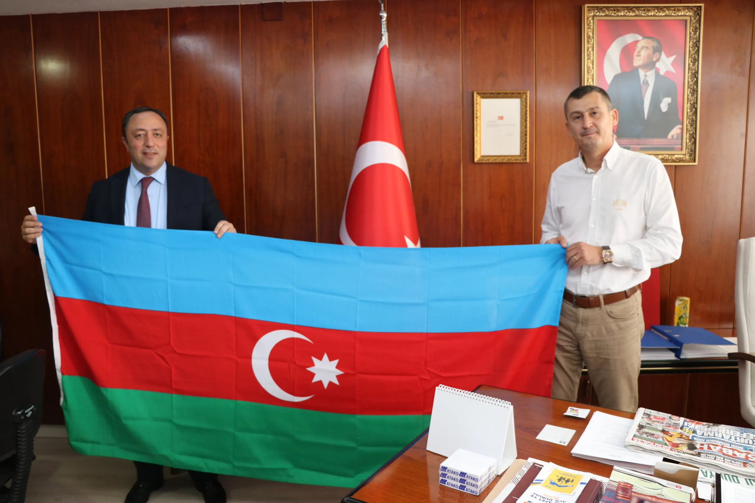 Azerbaycan Yükseliş Partisi’nden Rektör Arıöz’e Ziyaret