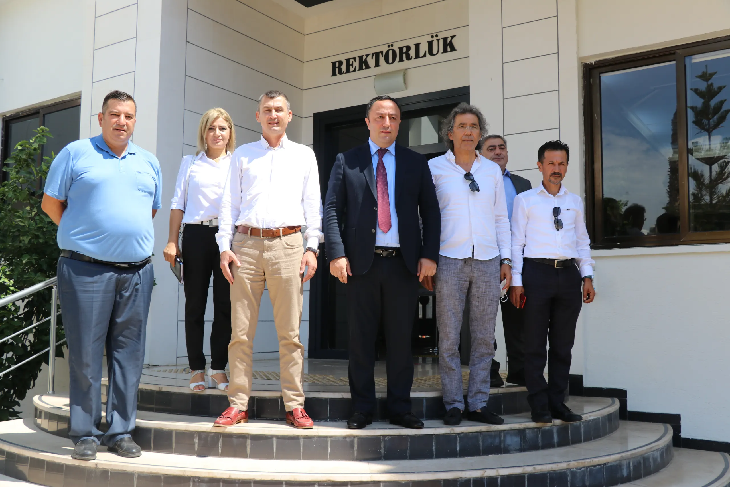 Azerbaycan Yükseliş Partisi’nden Rektör Arıöz’e Ziyaret