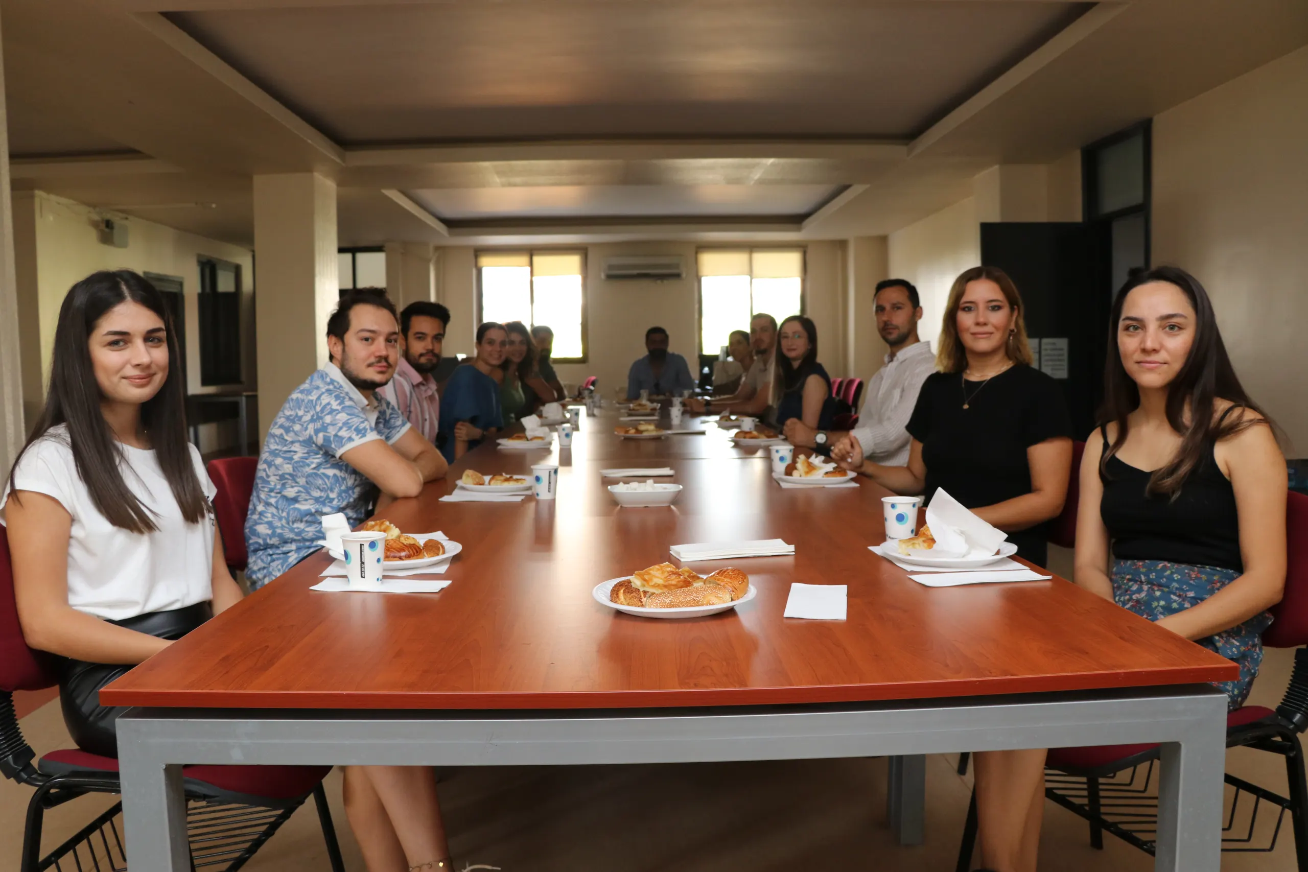 Tercih Döneminde 0324 328 20 02 nolu telefonu arayarak Call Center'a ulaşabilir, bütün sorularınıza cevap bulabilirsiniz.