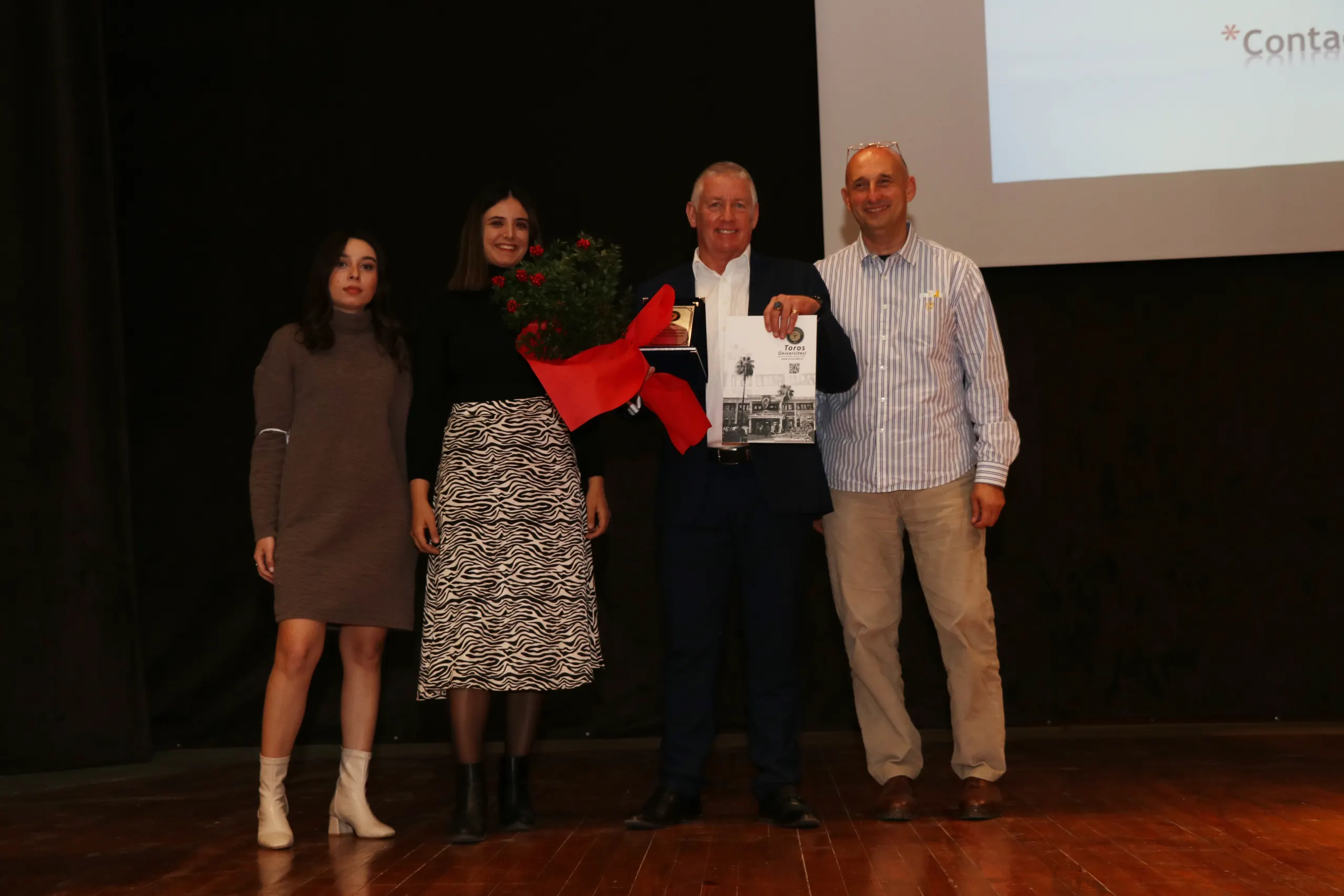 Phıl Clements Toros Üniversitesi Öğrencileri ile Buluştu