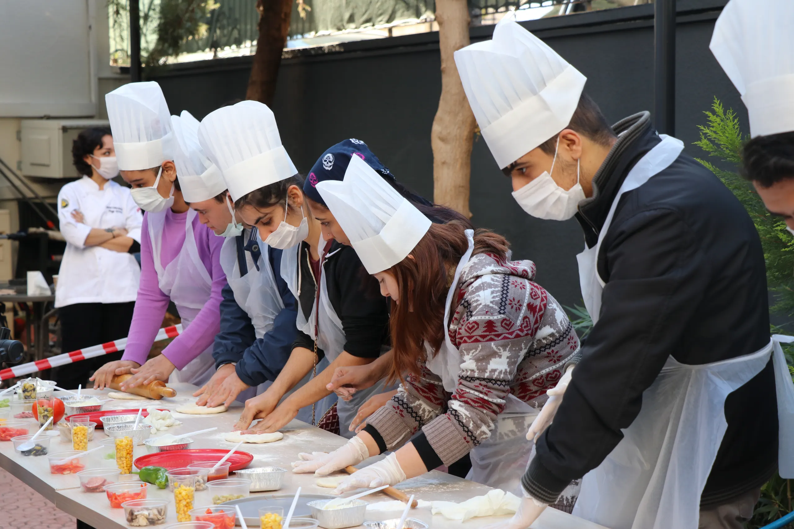Engelsiz Şeflerden Pizza Sunumu