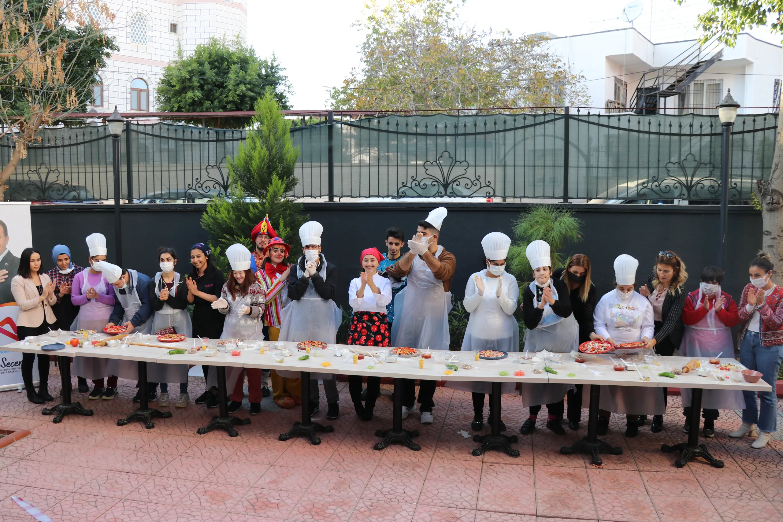 Engelsiz Şeflerden Pizza Sunumu