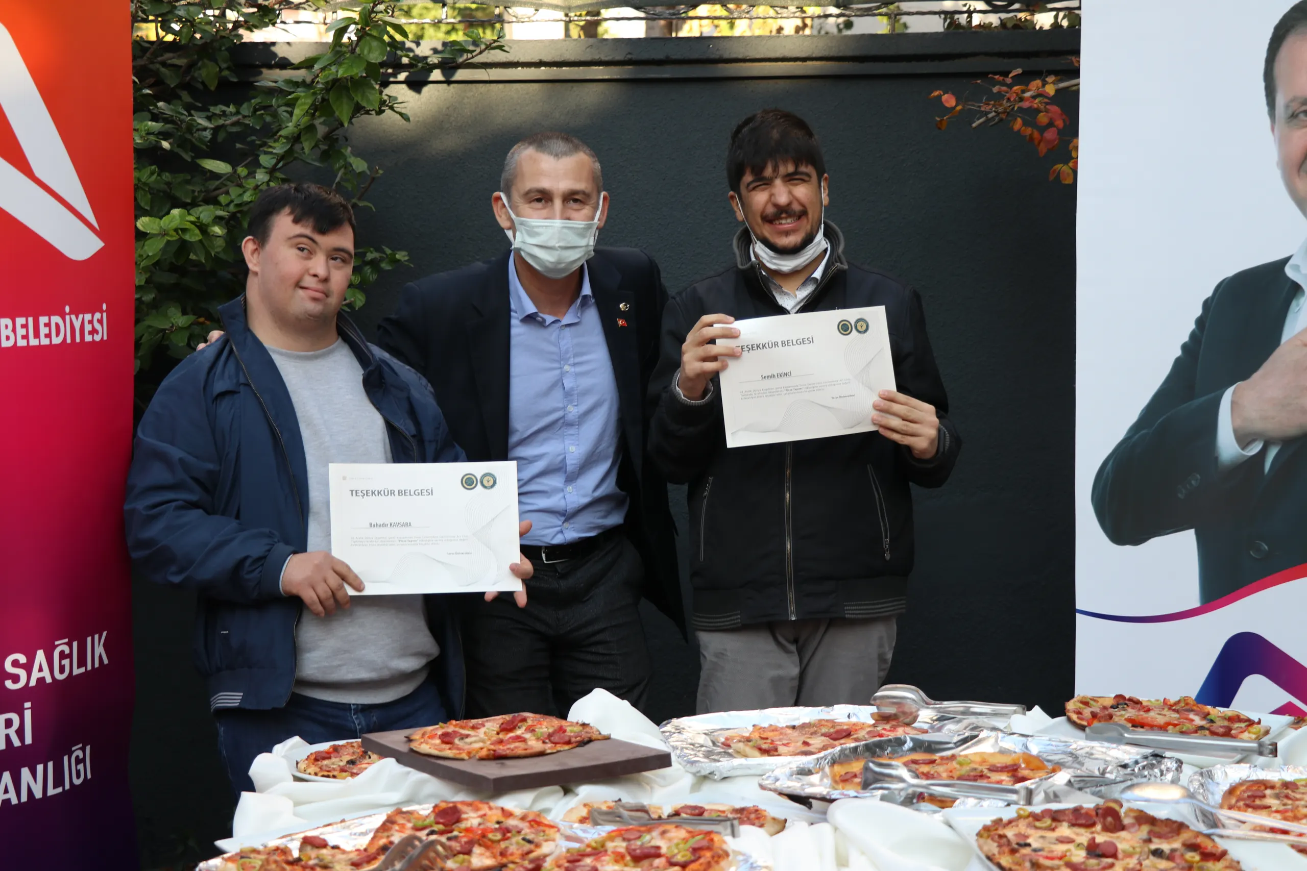 Engelsiz Şeflerden Pizza Sunumu