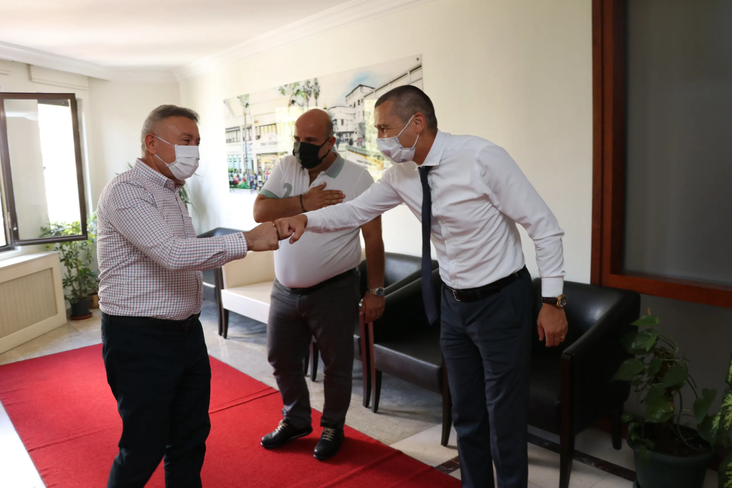 Hacı Özkan’dan Rektör Arıöz’e Ziyaret