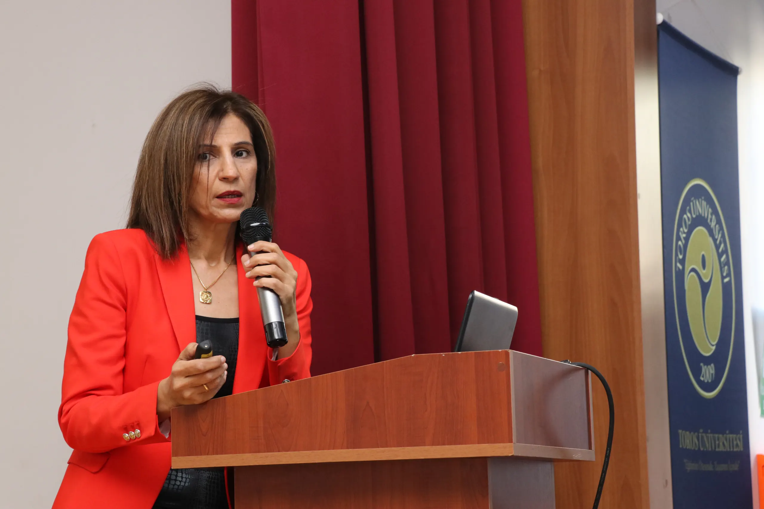 Toros Üniversitesi’nde Hıv/Aids Farkındalık Günü Buluşması