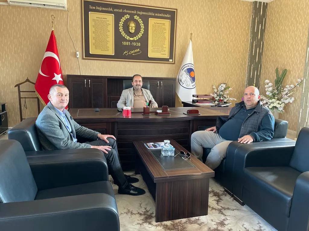 Rektör Arıöz ve Genel Sekreter Aşkın’dan Mersin Oto Galericiler Sitesi Yönetim Kurulu Başkanı Koçaçoğlu’na Ziyaret