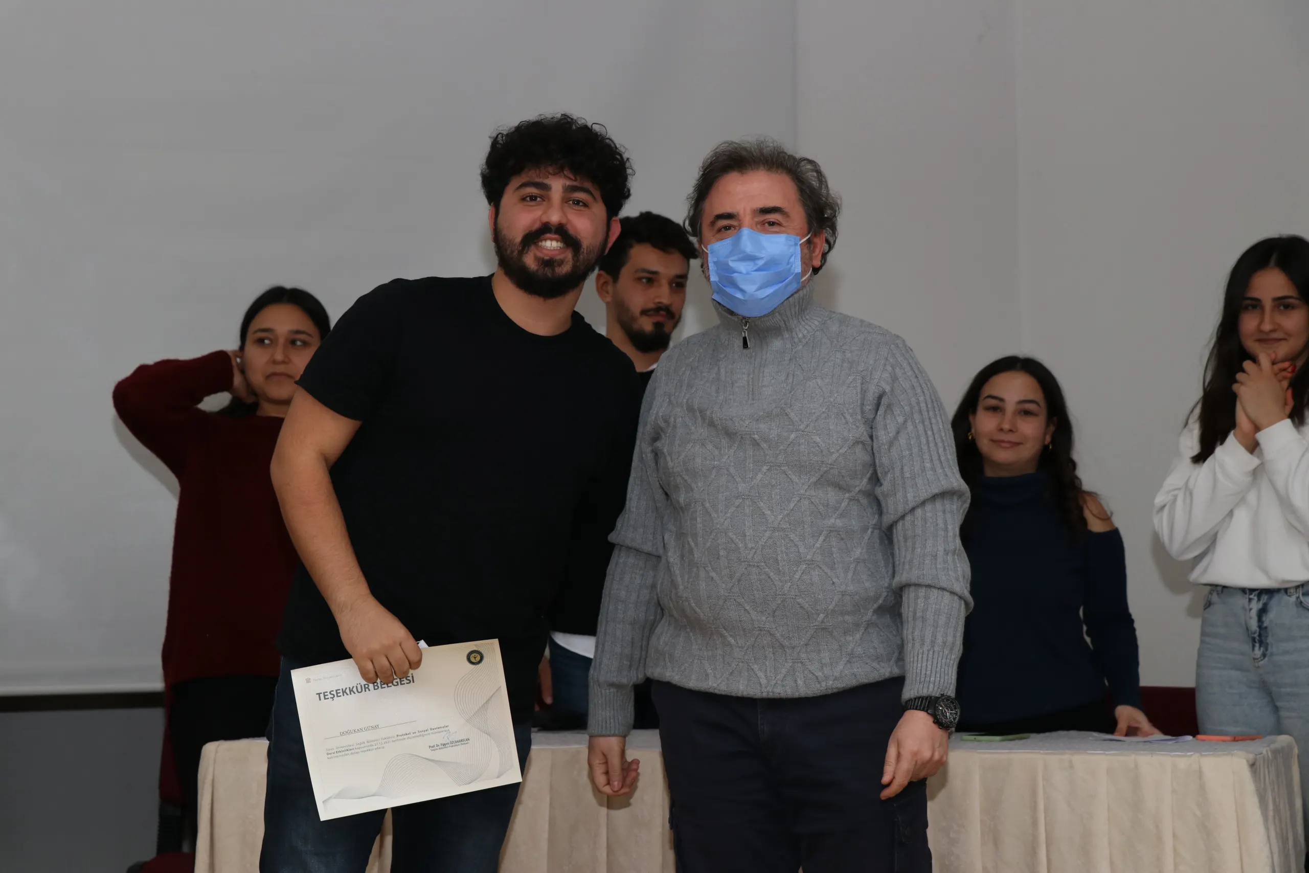 Sağlık Bilimleri Fakültesi Öğrencilerinden Münazara