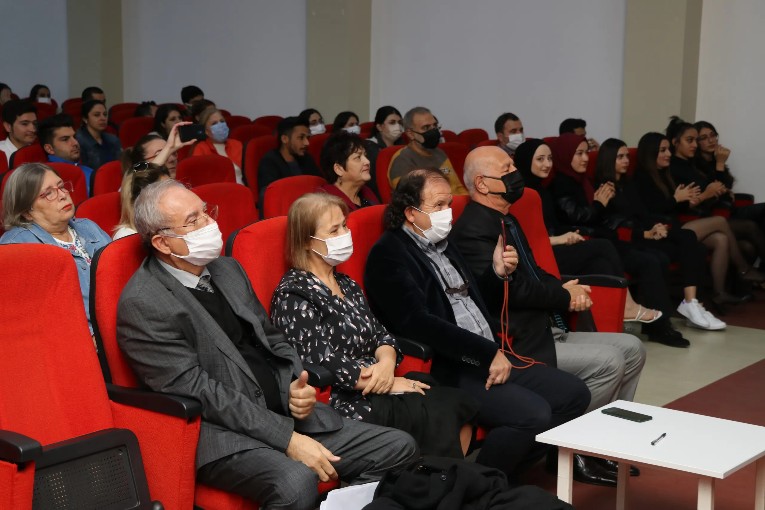 Toros Üniversitesi’nde Sevgiye Engel Yok Etkinliği Yapıldı
