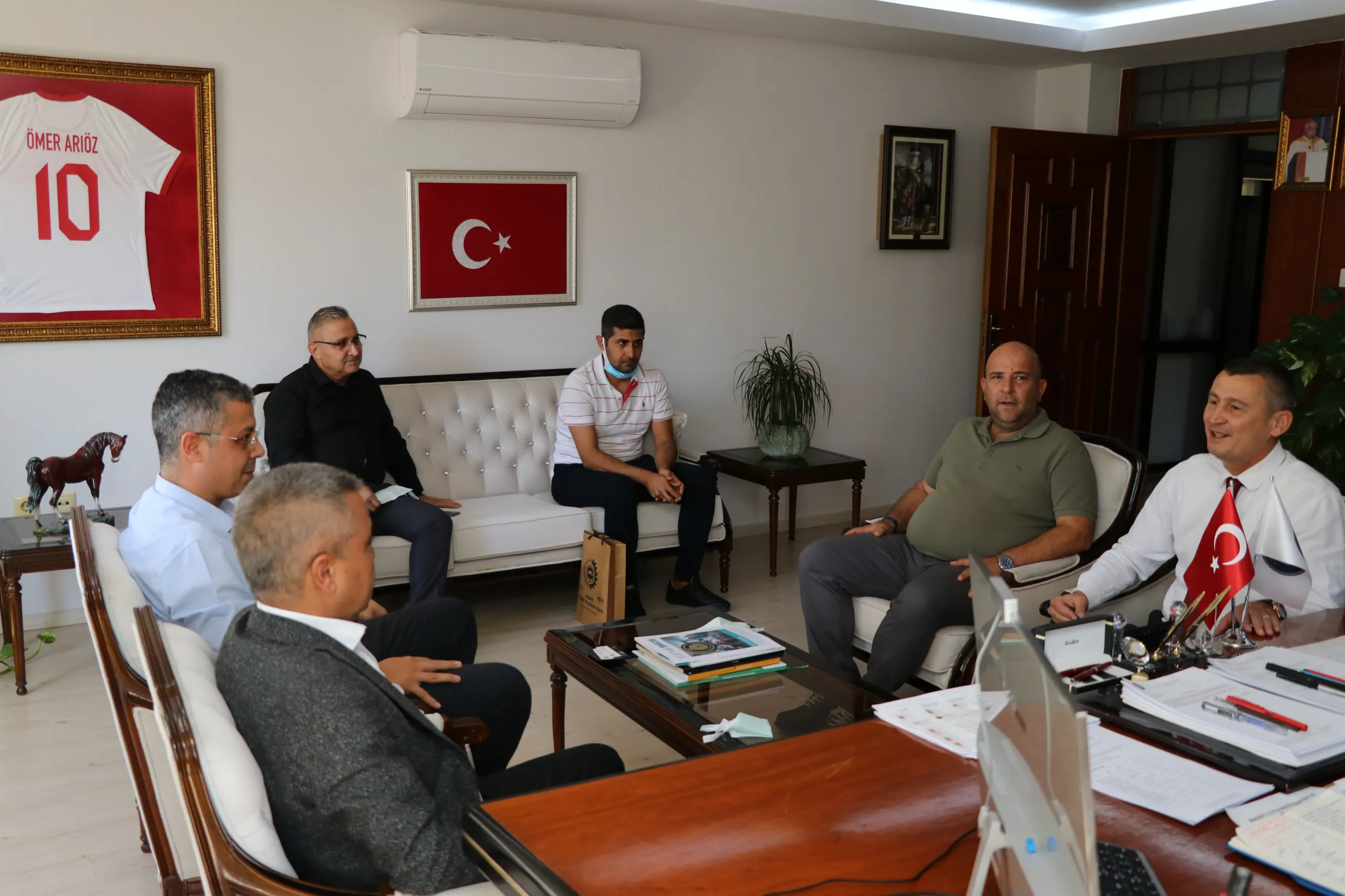 Silifke Ticaret ve Sanayi Odası Başkanı Kaynar’dan Rektör Arıöz’e Ziyaret