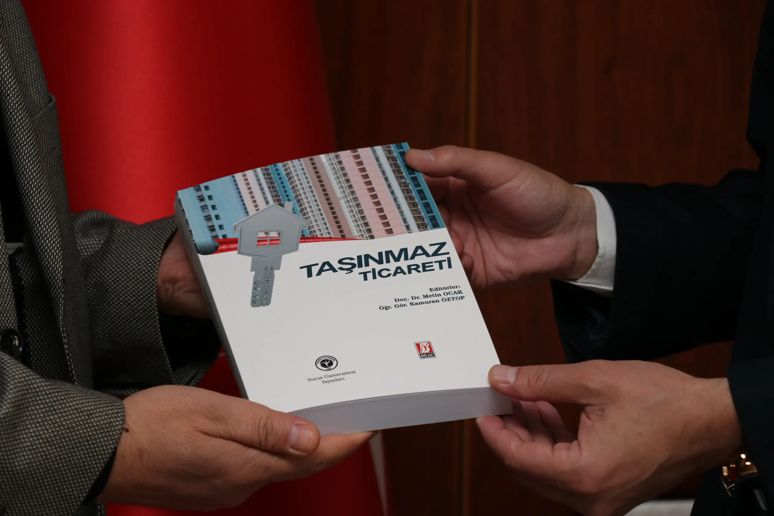 Taşınmaz Ticareti Kitabı Yayımlandı